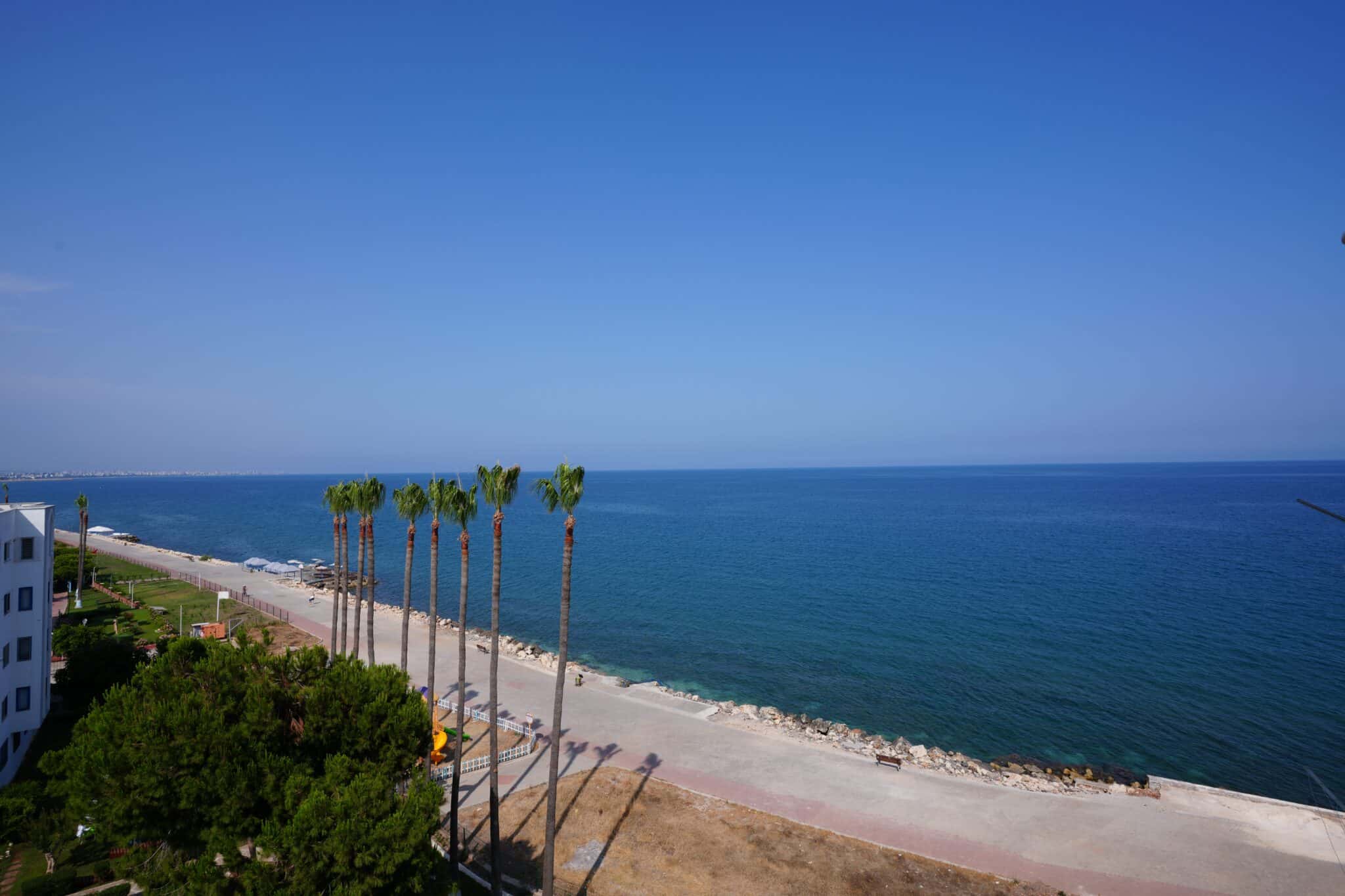 Mersin Erdemli Tırtar Korikos Holiday Site Front Block For Sale 2+1 Corner Flat