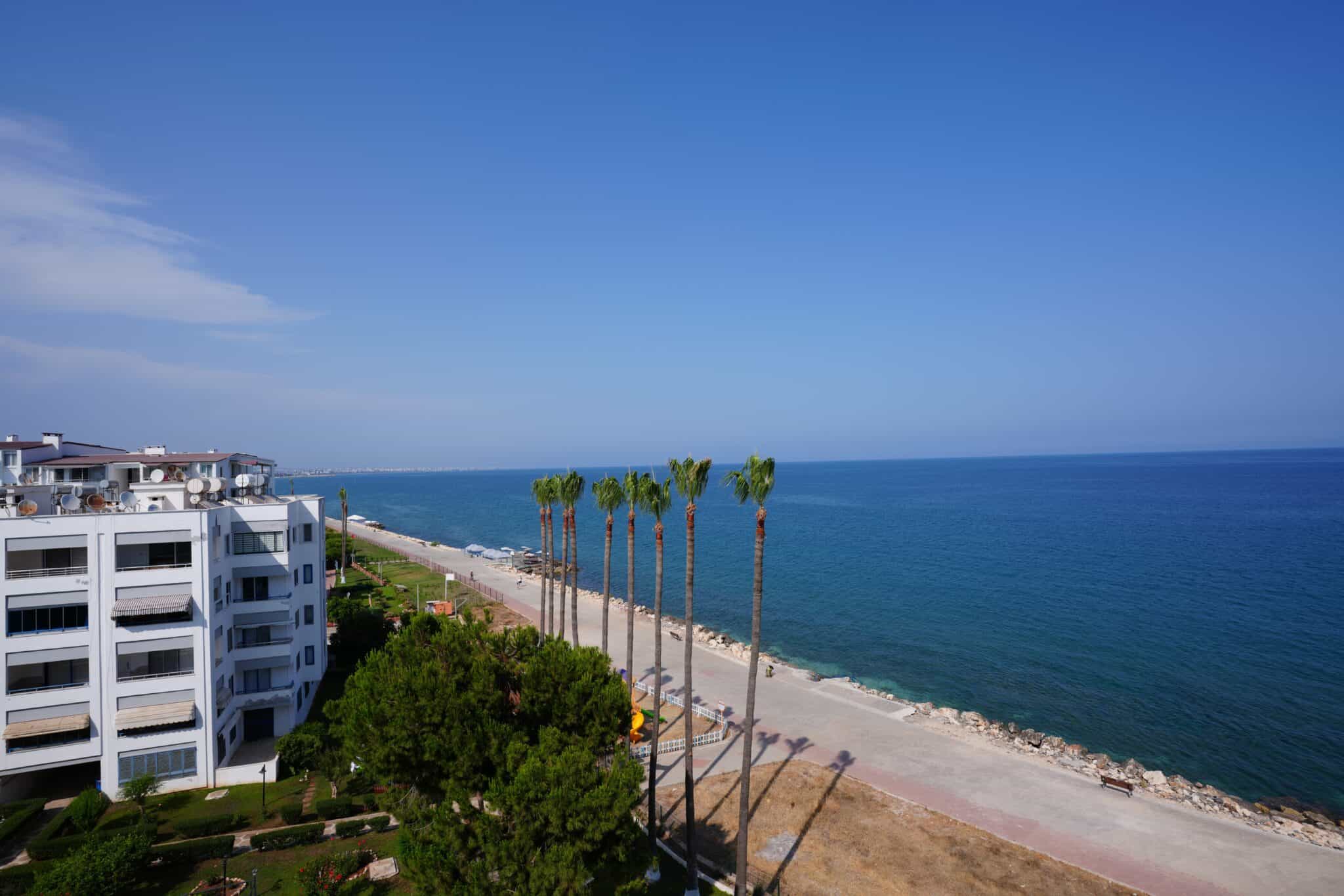 Mersin Erdemli Tırtar Korikos Holiday Site Front Block For Sale 2+1 Corner Flat
