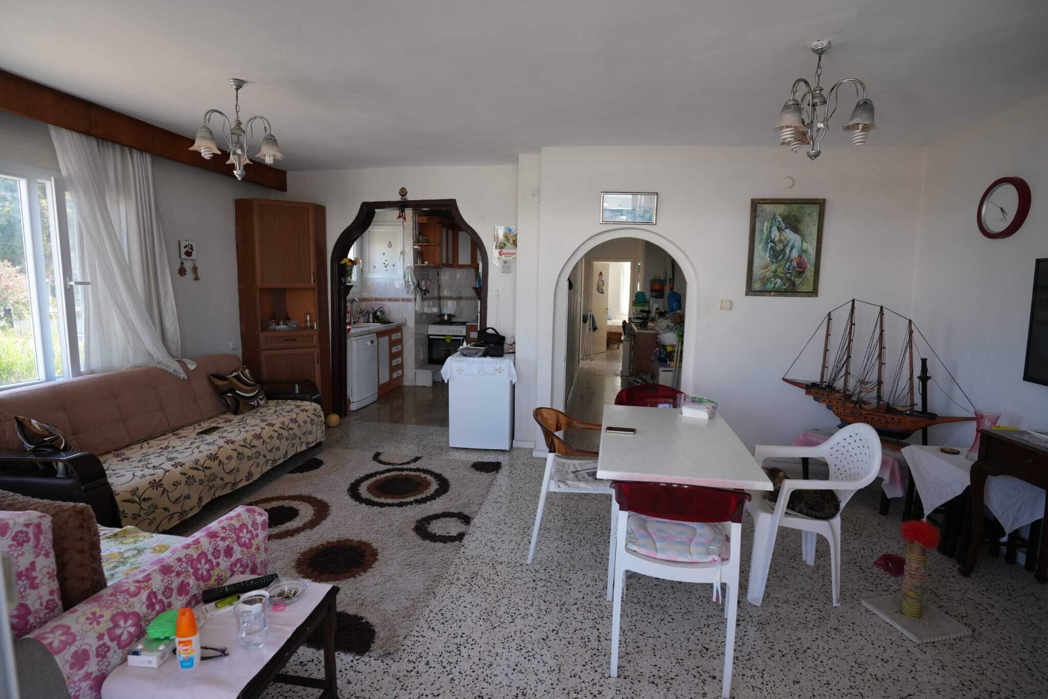 Mersin Erdemli Tömük Tatil Sitesi Ön Blok Satılık 2+1 Köşe Daire