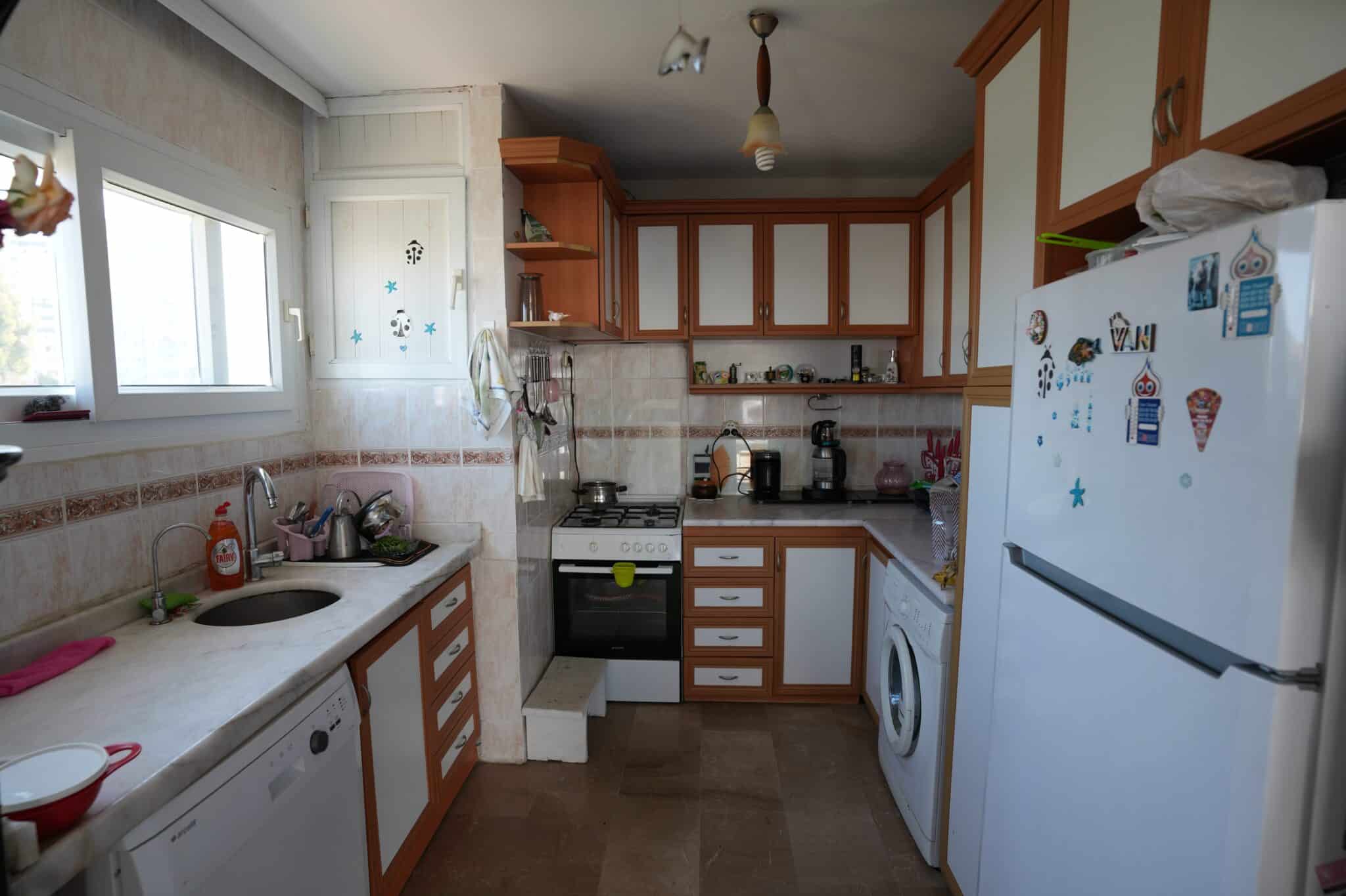 Mersin Erdemli Tömük Tatil Sitesi Ön Blok Satılık 2+1 Köşe Daire