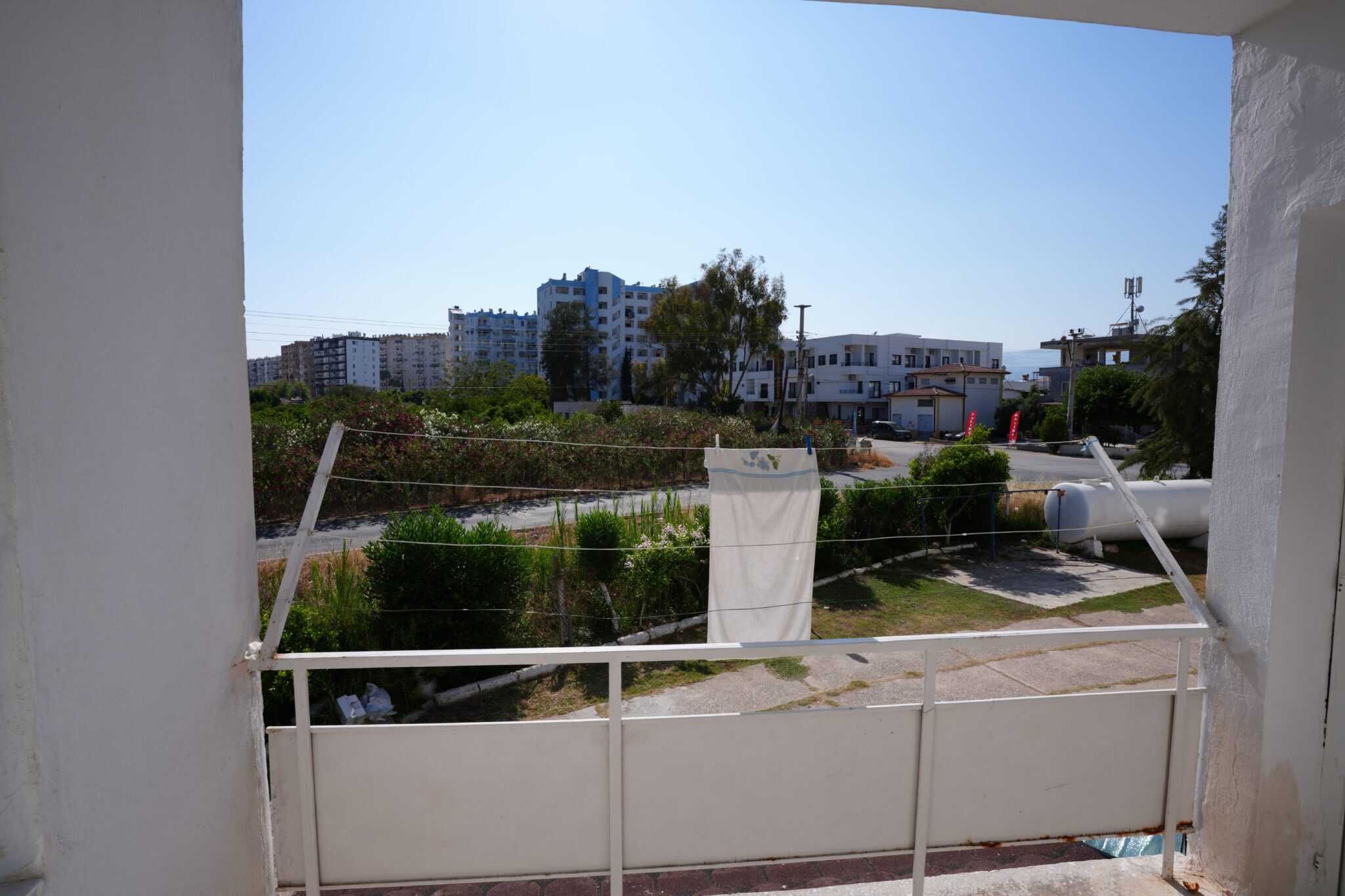 Mersin Erdemli Tömük Tatil Sitesi Ön Blok Satılık 2+1 Köşe Daire