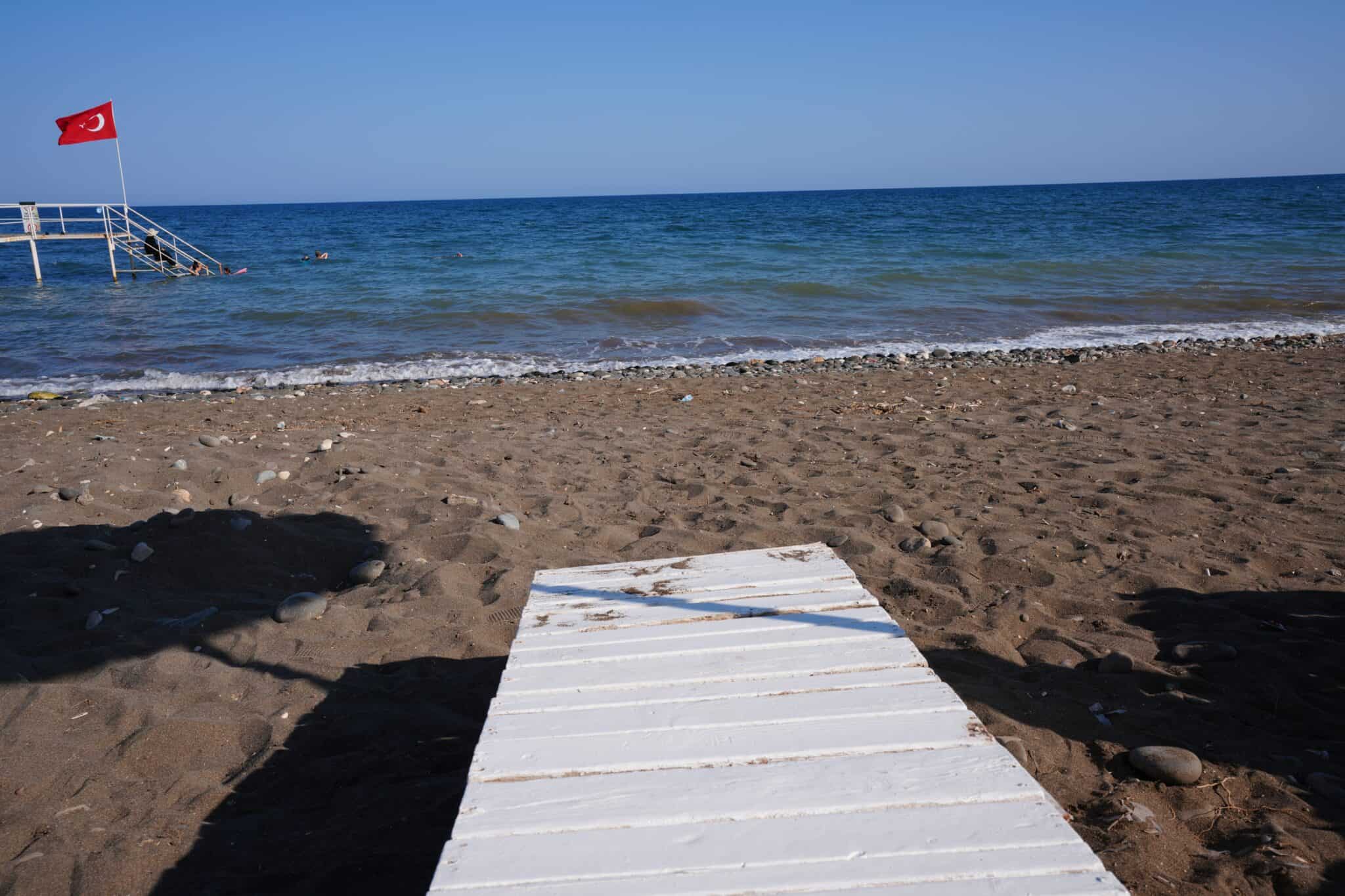 Mersin Erdemli Tömük Tatil Sitesi Ön Blok Satılık 2+1 Köşe Daire