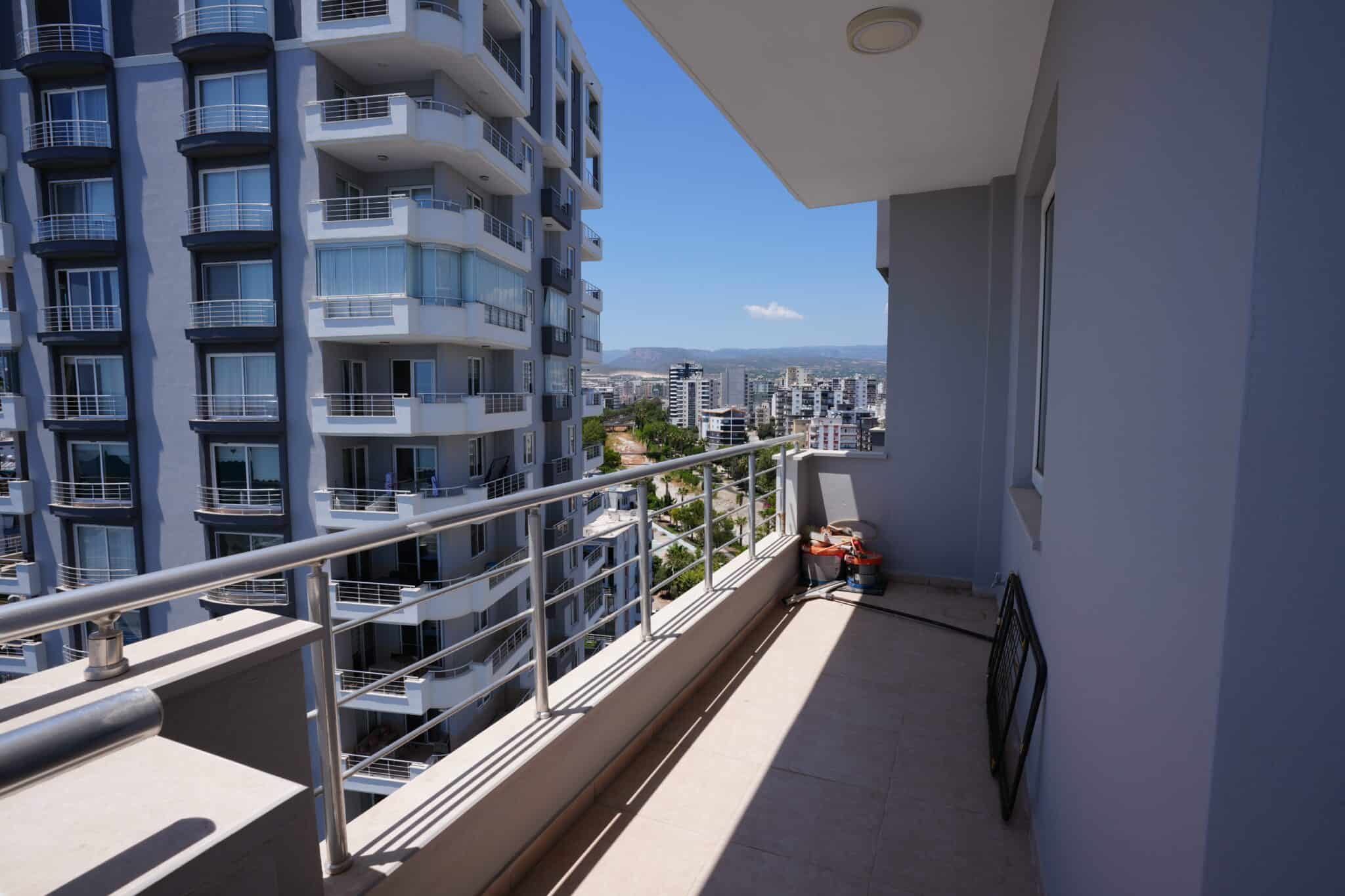 Mersin Erdemli Alatapark Denize Sıfır Satılık 4+1  Bakımlı Daire