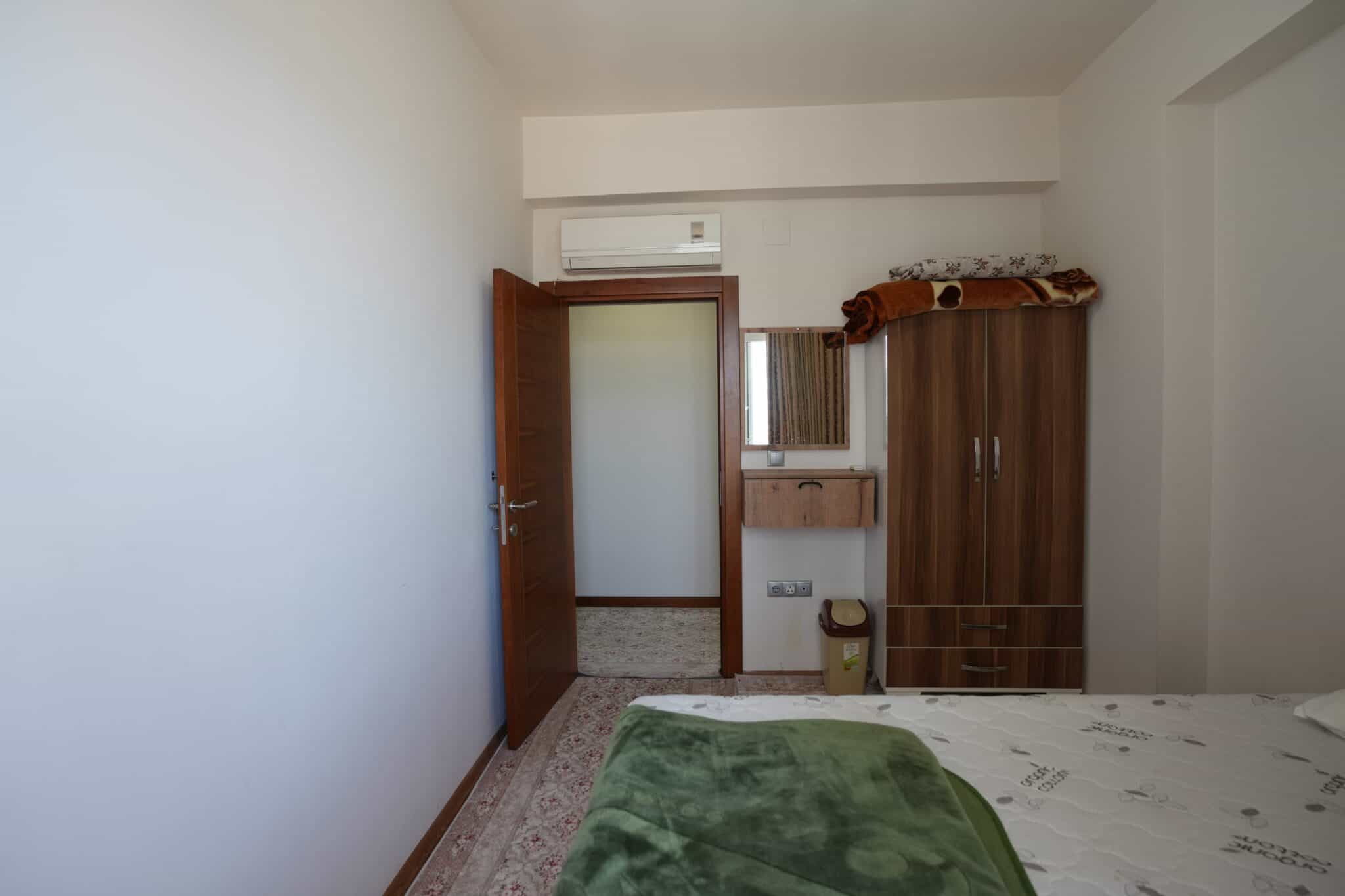 Mersin Erdemli Alatapark Denize Sıfır Satılık 4+1  Bakımlı Daire