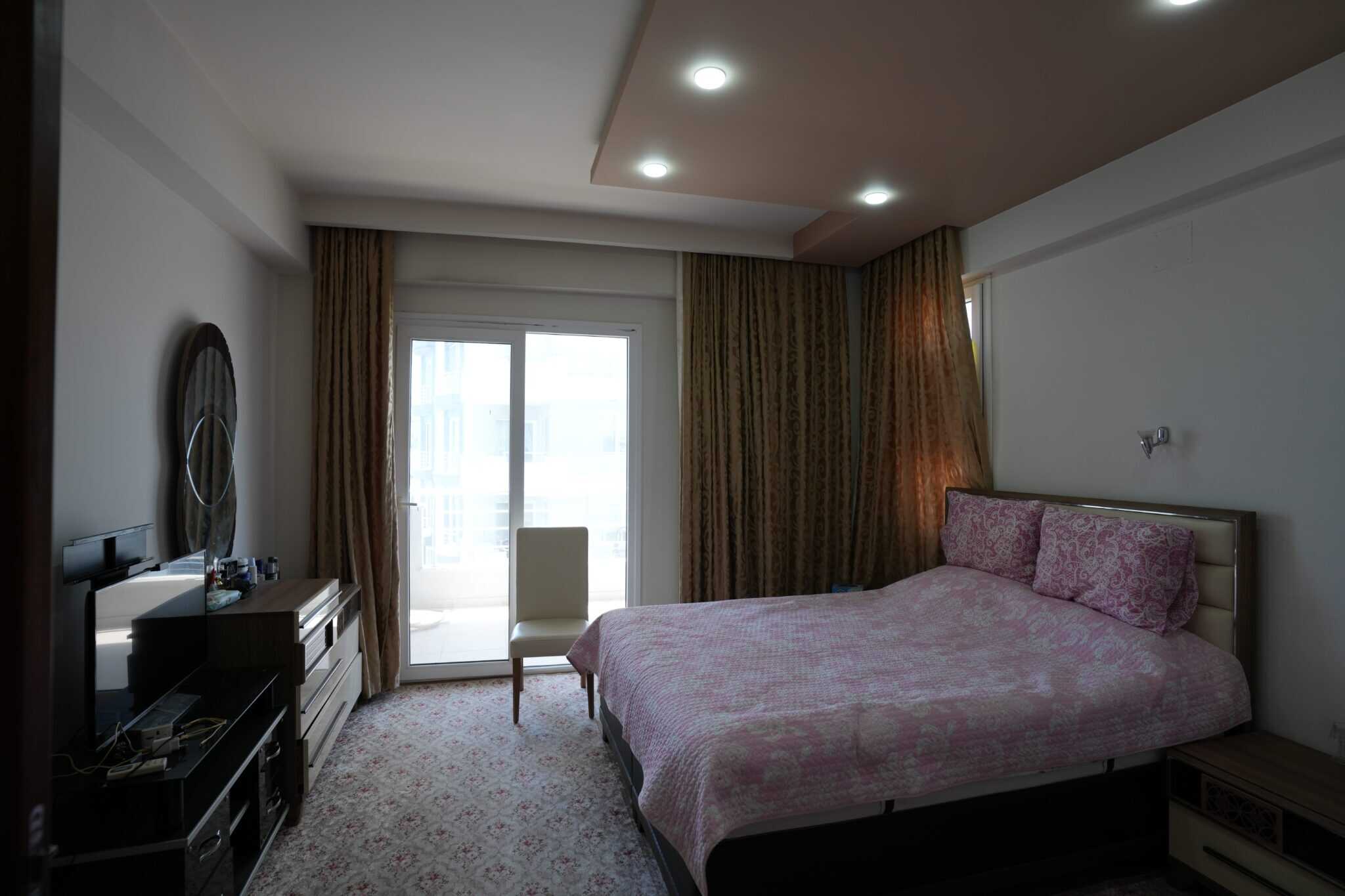 Mersin Erdemli Alatapark Denize Sıfır Satılık 4+1  Bakımlı Daire
