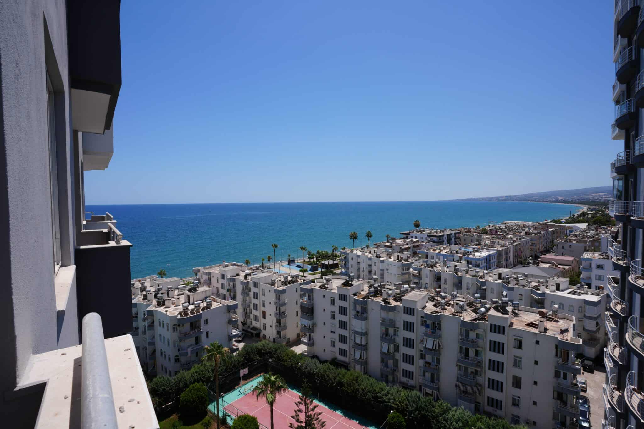 Mersin Erdemli Alatapark Denize Sıfır Satılık 4+1  Bakımlı Daire