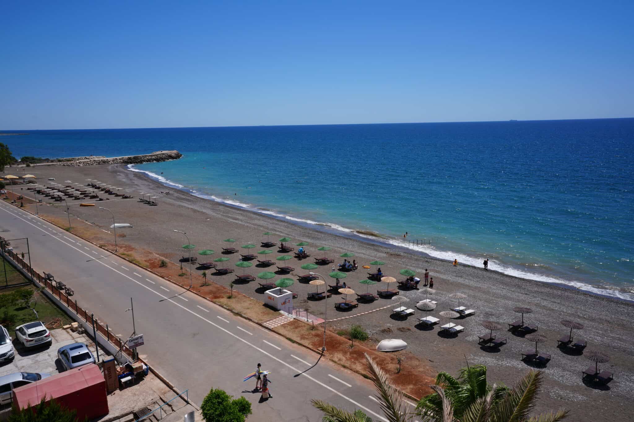 Mersin Arpaçbahşiş Denize Sıfır Flamingo 1 Sitesi 3+1 Satılık Köşe Daire