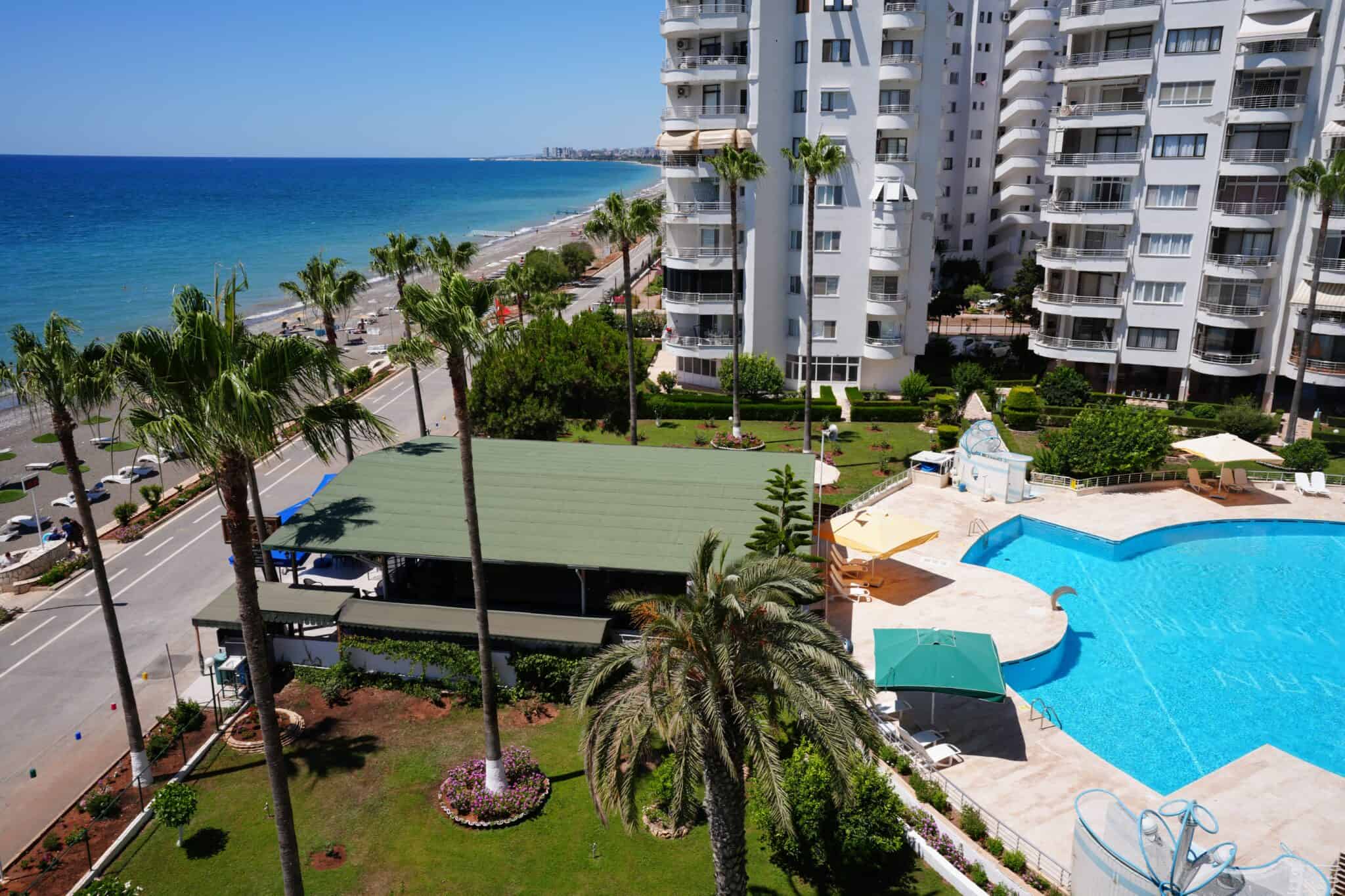 Mersin Arpaçbahşiş Denize Sıfır Flamingo 1 Sitesi 3+1 Satılık Köşe Daire