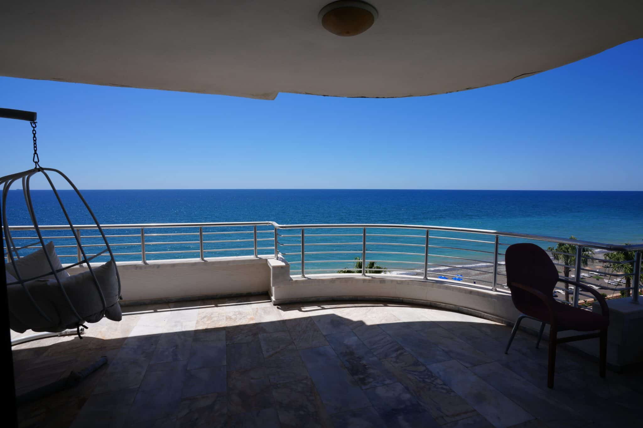 Mersin Arpaçbahşiş Denize Sıfır Flamingo 1 Sitesi 3+1 Satılık Köşe Daire