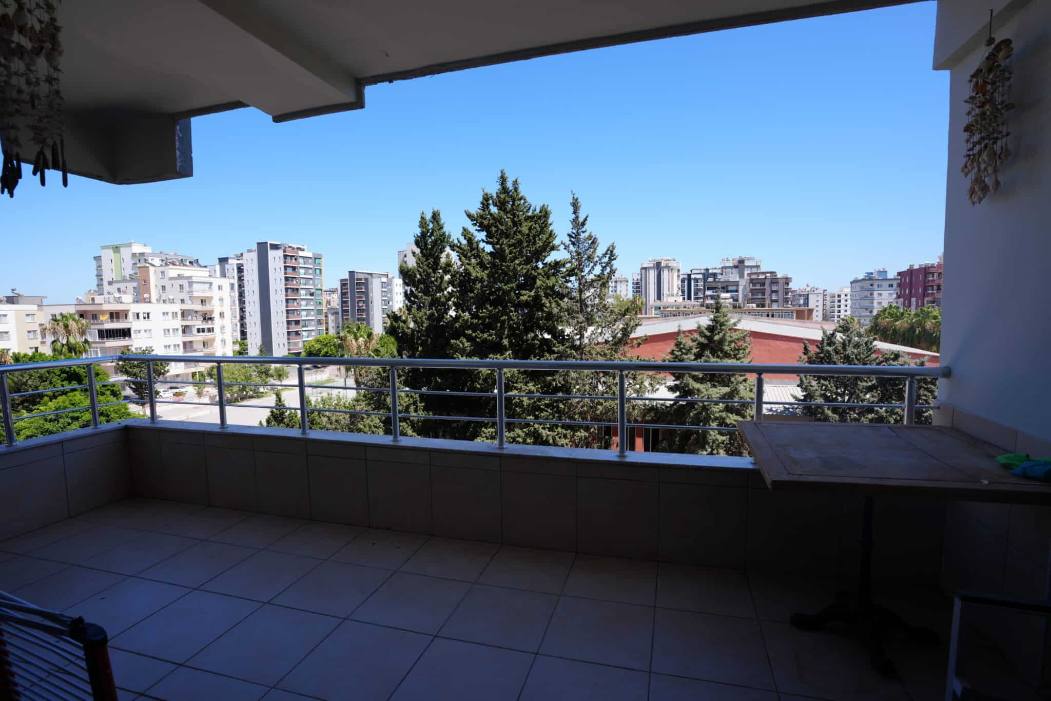 Mersin Erdemli Alata Oba Plaza Satılık 4+1 Teras Katı Daire