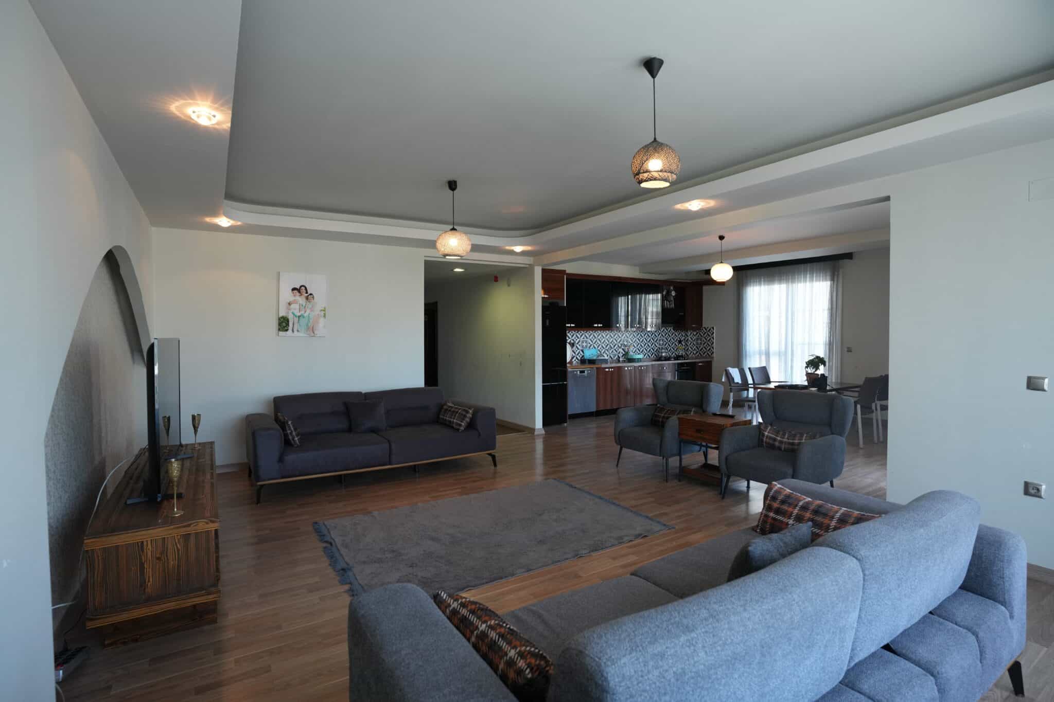 Mersin Erdemli Alata Oba Plaza Satılık 4+1 Teras Katı Daire