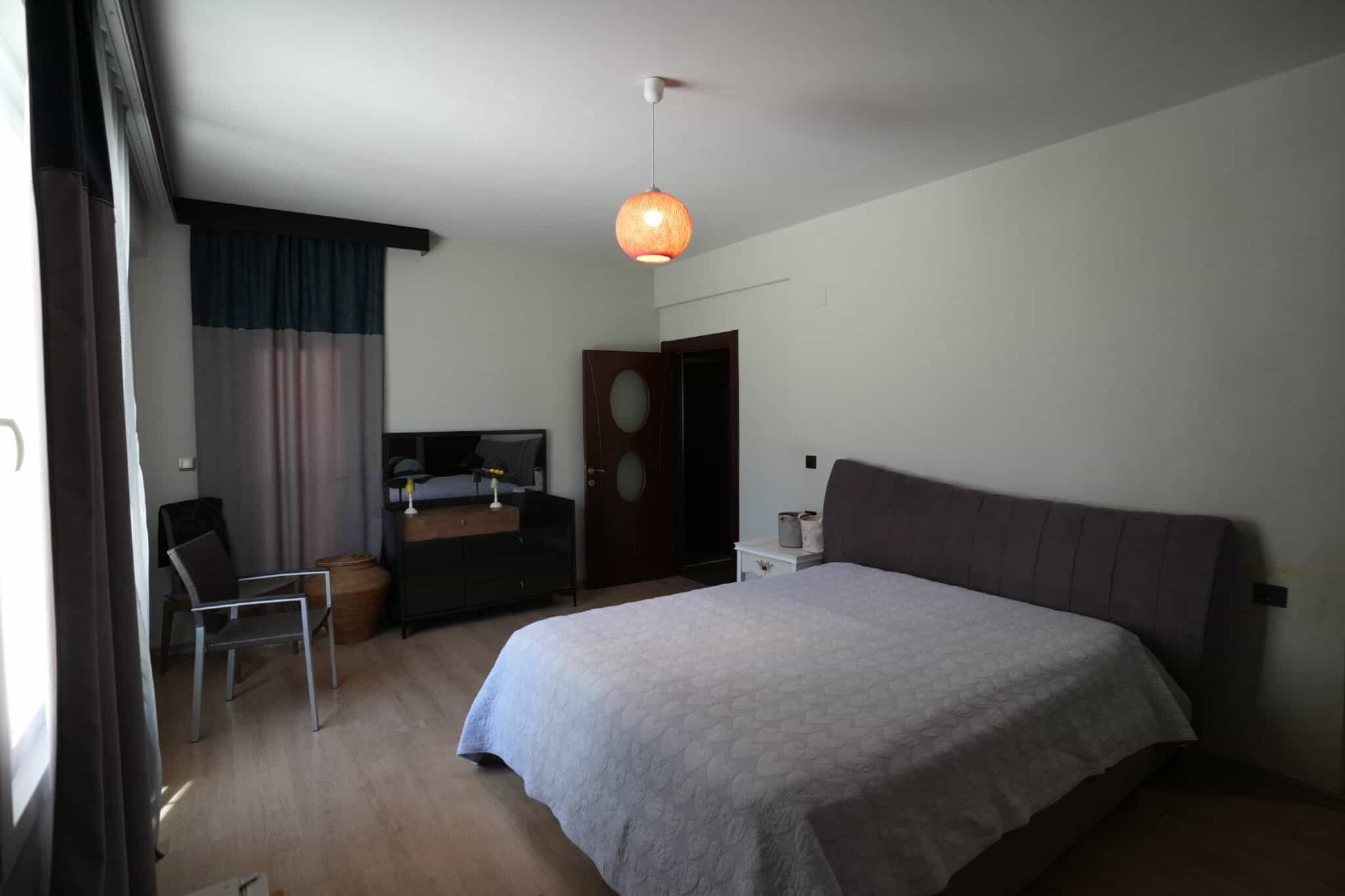 Mersin Erdemli Alata Oba Plaza Satılık 4+1 Teras Katı Daire