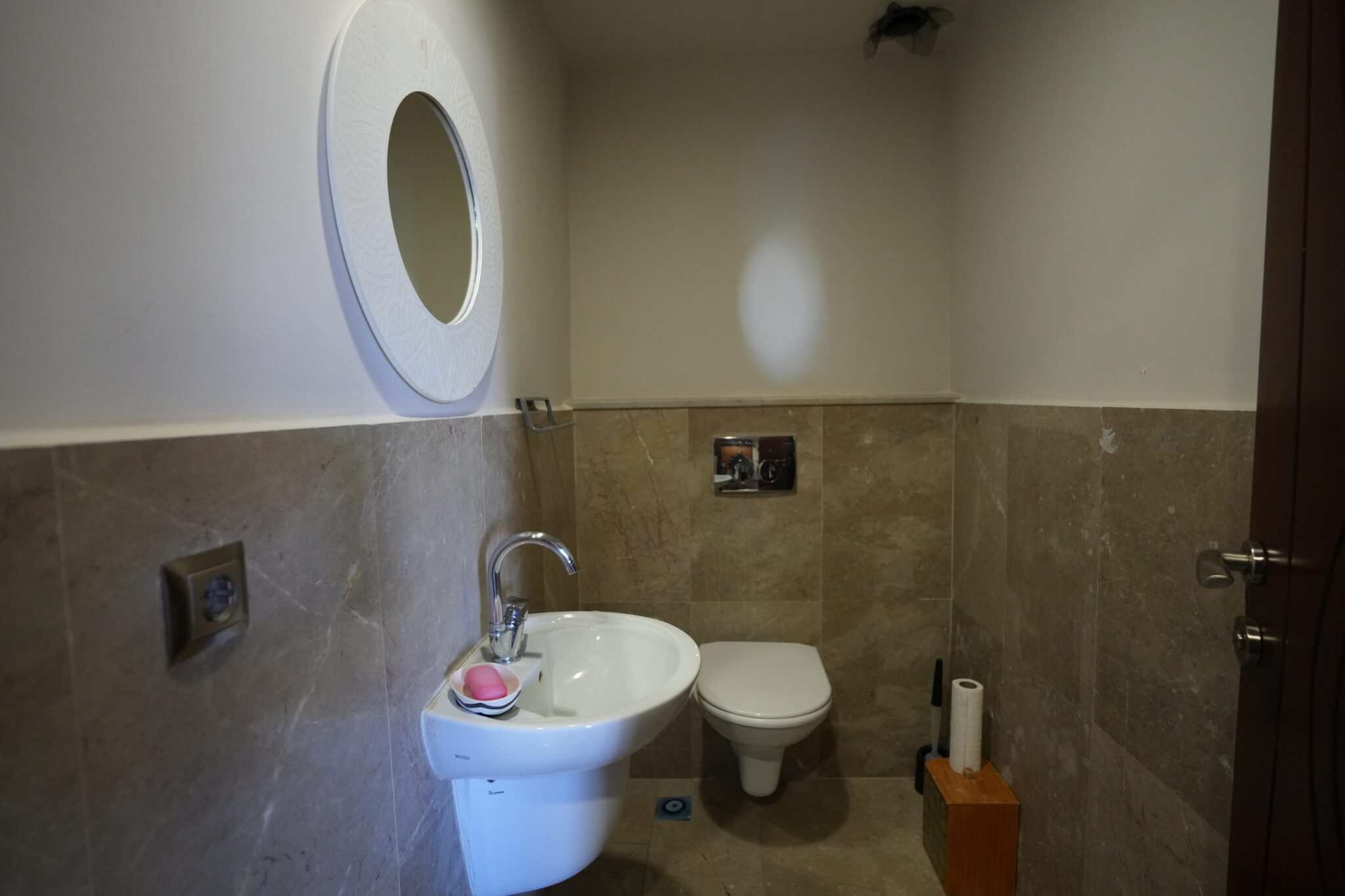 Mersin Erdemli Alata Oba Plaza Satılık 4+1 Teras Katı Daire