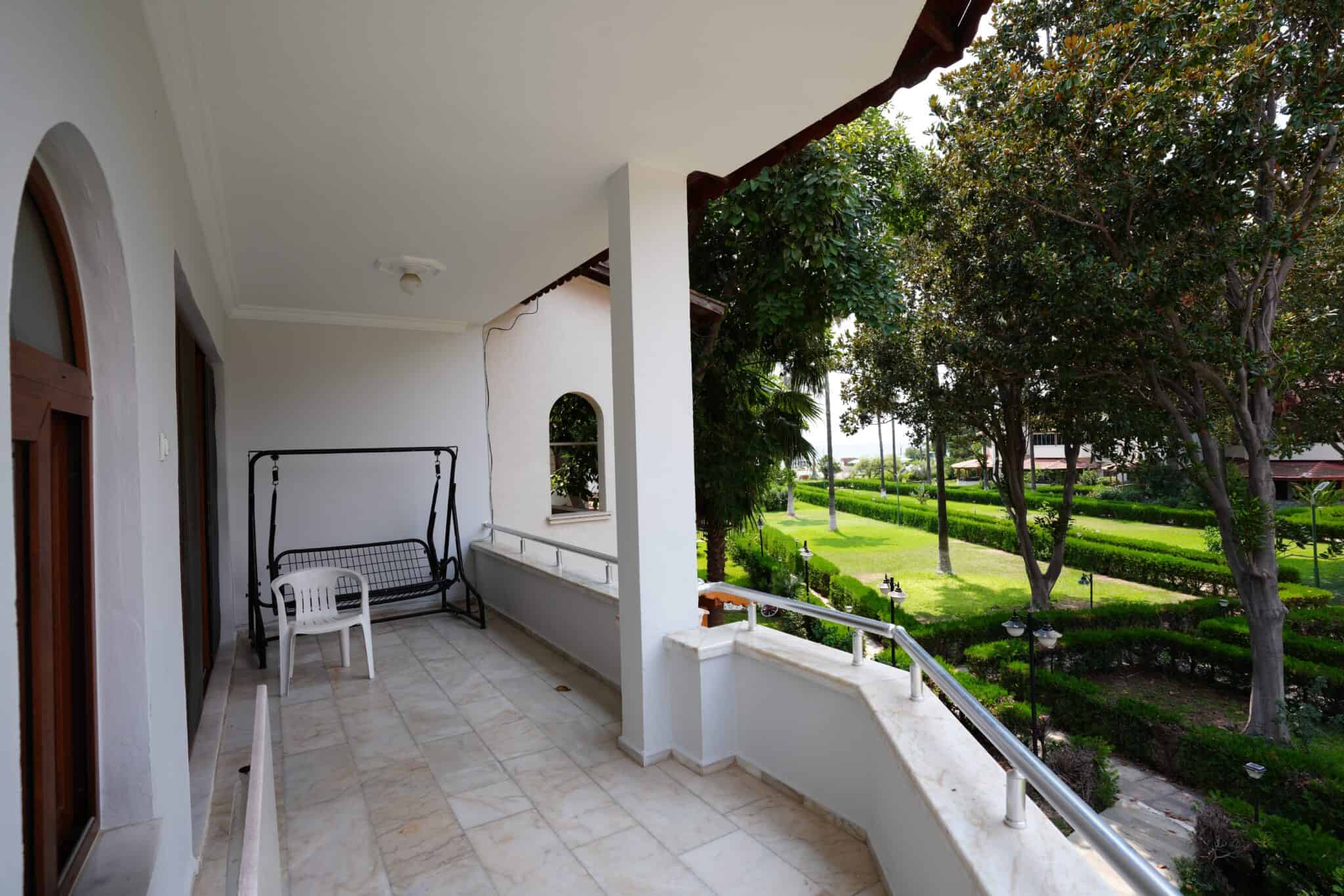 Mersin Erdemli Kargıpınarı Denize Sıfır  Sörf Sitesi Satılık 3+1 Daire