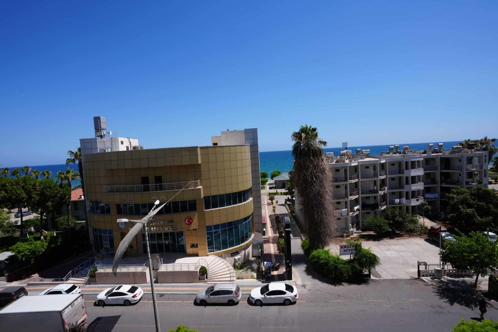 Mersin Erdemli Center Sea View For Sale 3+1 Apartment