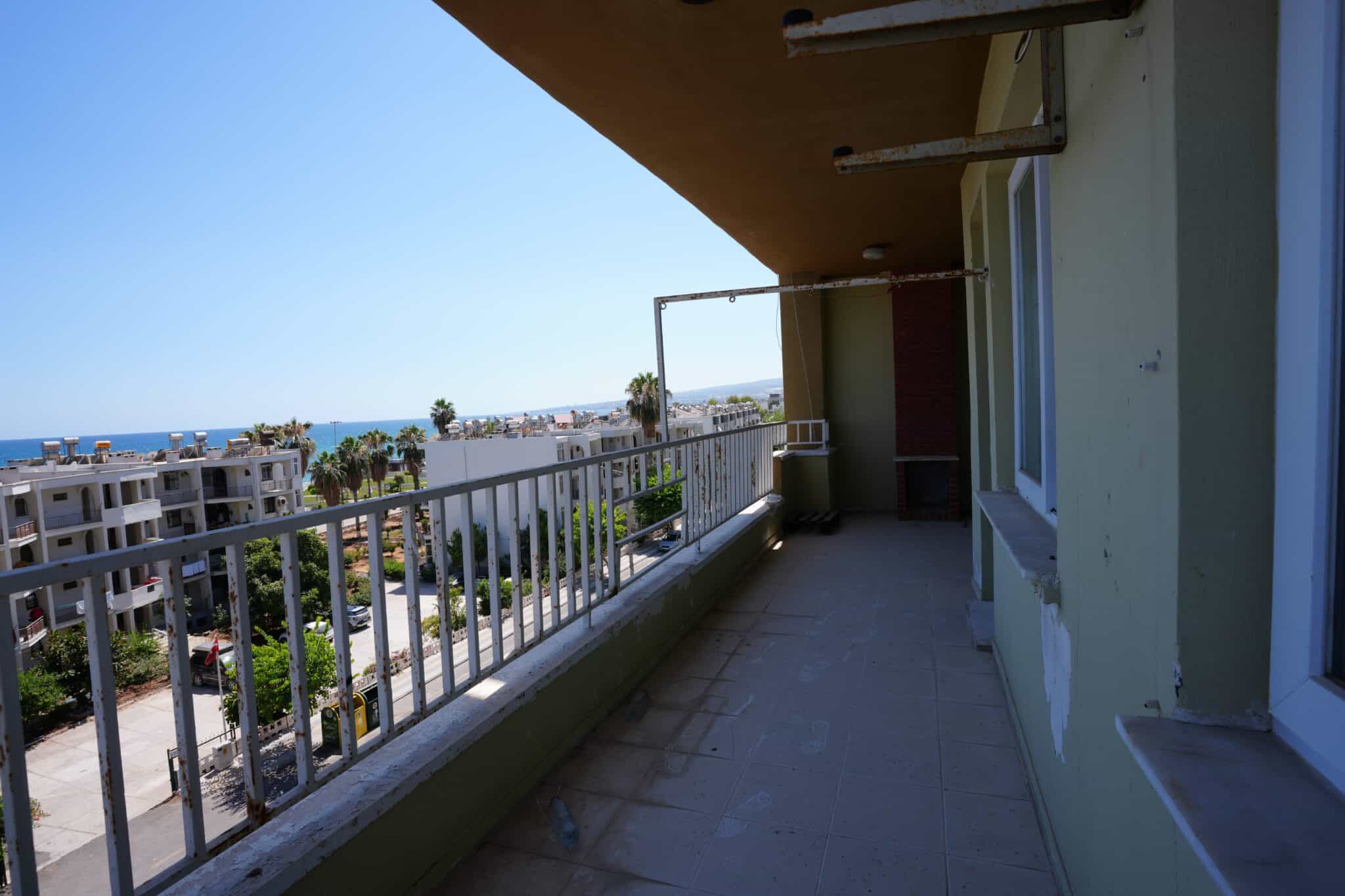 Mersin Erdemli Center Sea View For Sale 3+1 Apartment