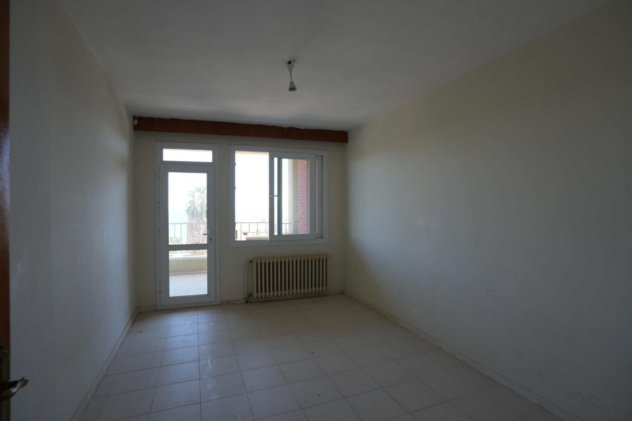Mersin Erdemli Center Sea View For Sale 3+1 Apartment