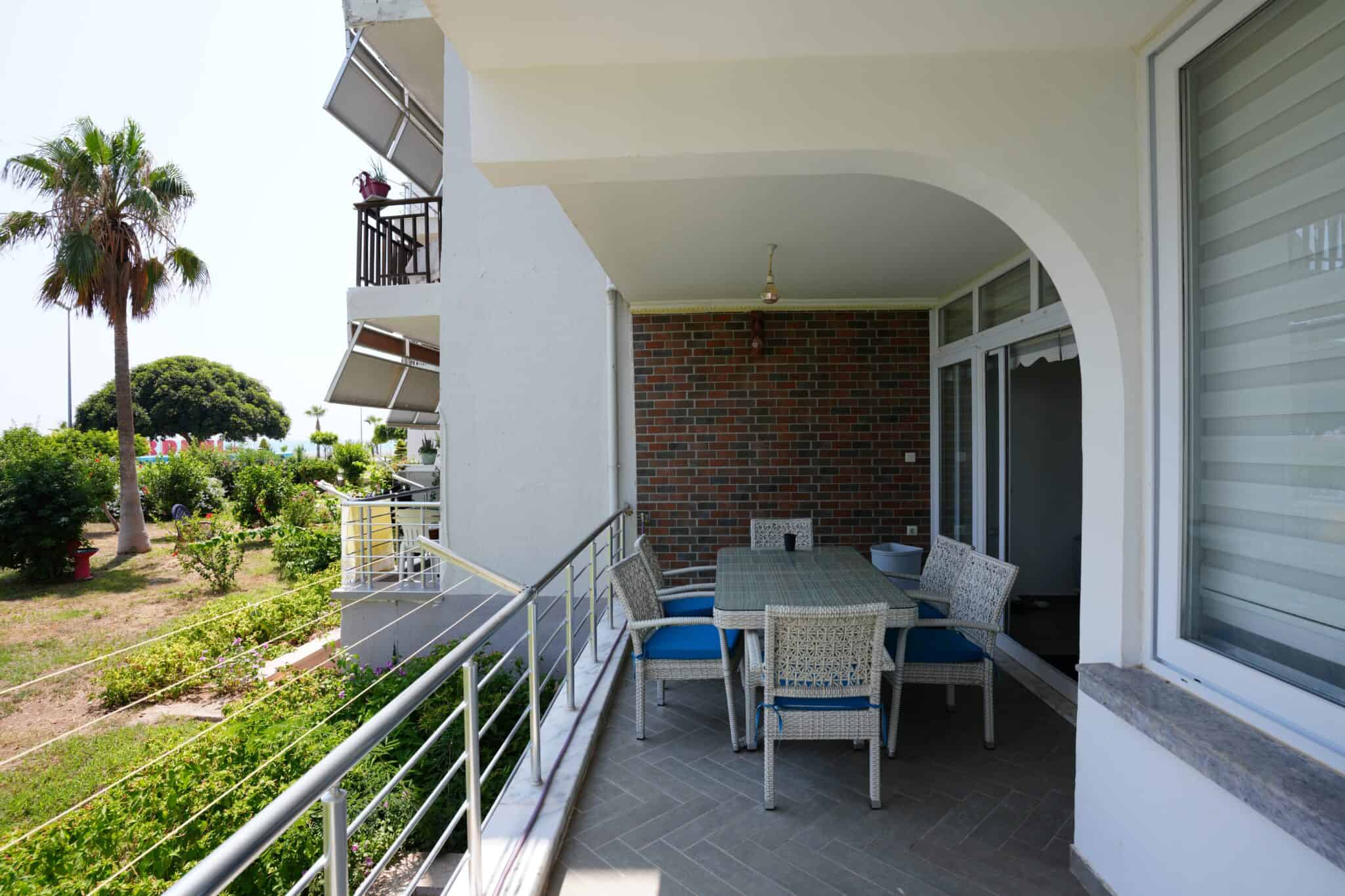 Mersin Erdemli Erciyes Sitesi Satılık Ön Blok Full Bakımlı Bahçe Katı Daire
