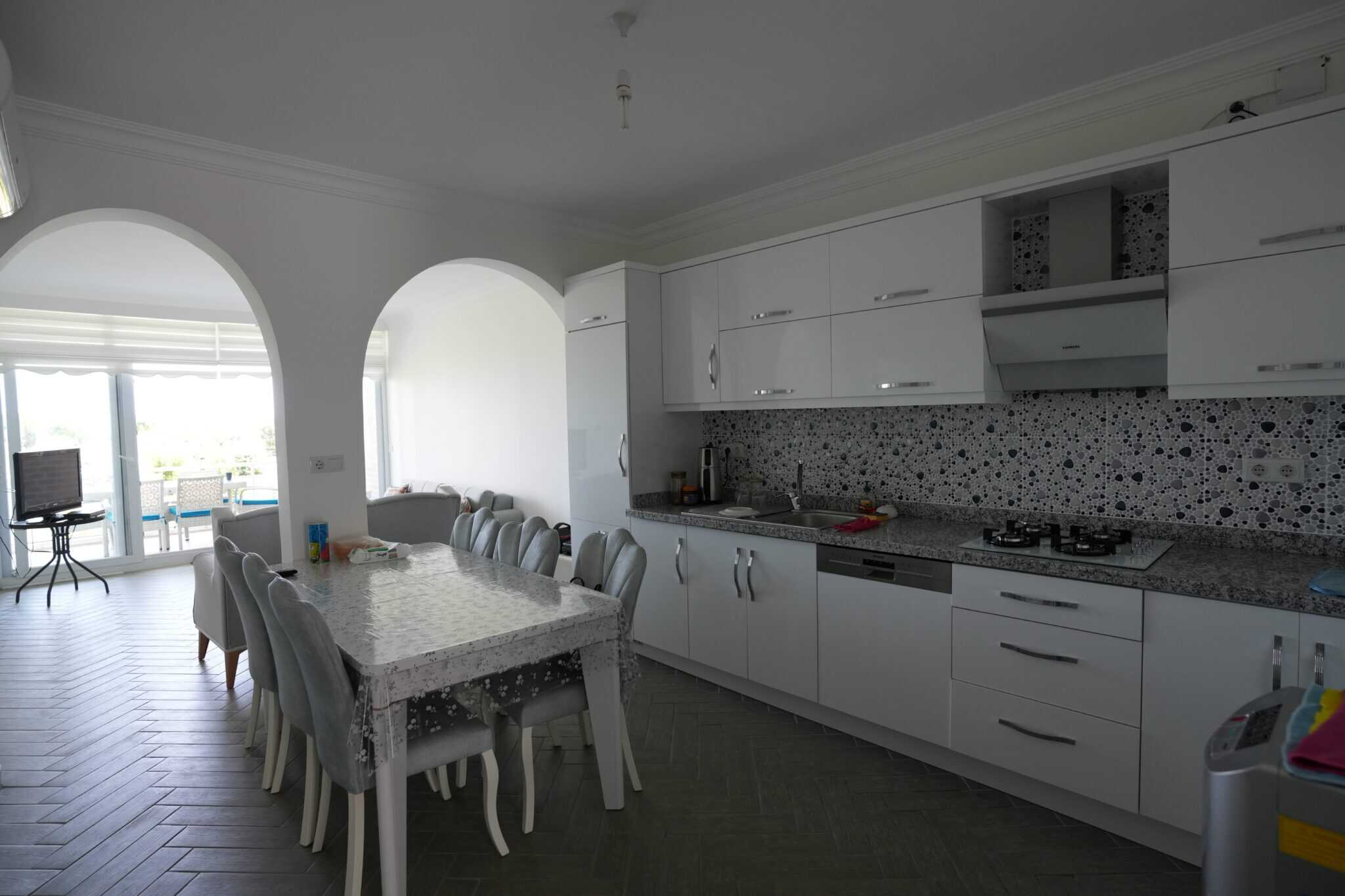Mersin Erdemli Erciyes Sitesi Satılık Ön Blok Full Bakımlı Bahçe Katı Daire
