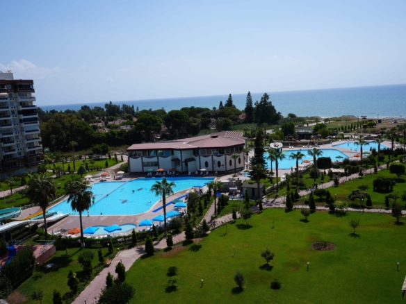 Mersin Erdemli Kargıpınarı Liparis Sunlife Sitesi 3+1 Satılık Daire
