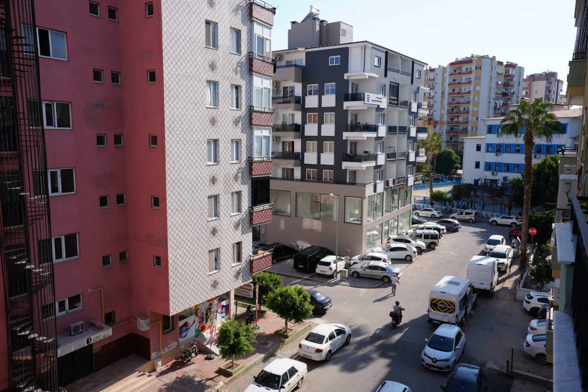 Продаётся трёхкомнатная квартира в центре Мерсина Эрдемли, подходит для обмена земли.