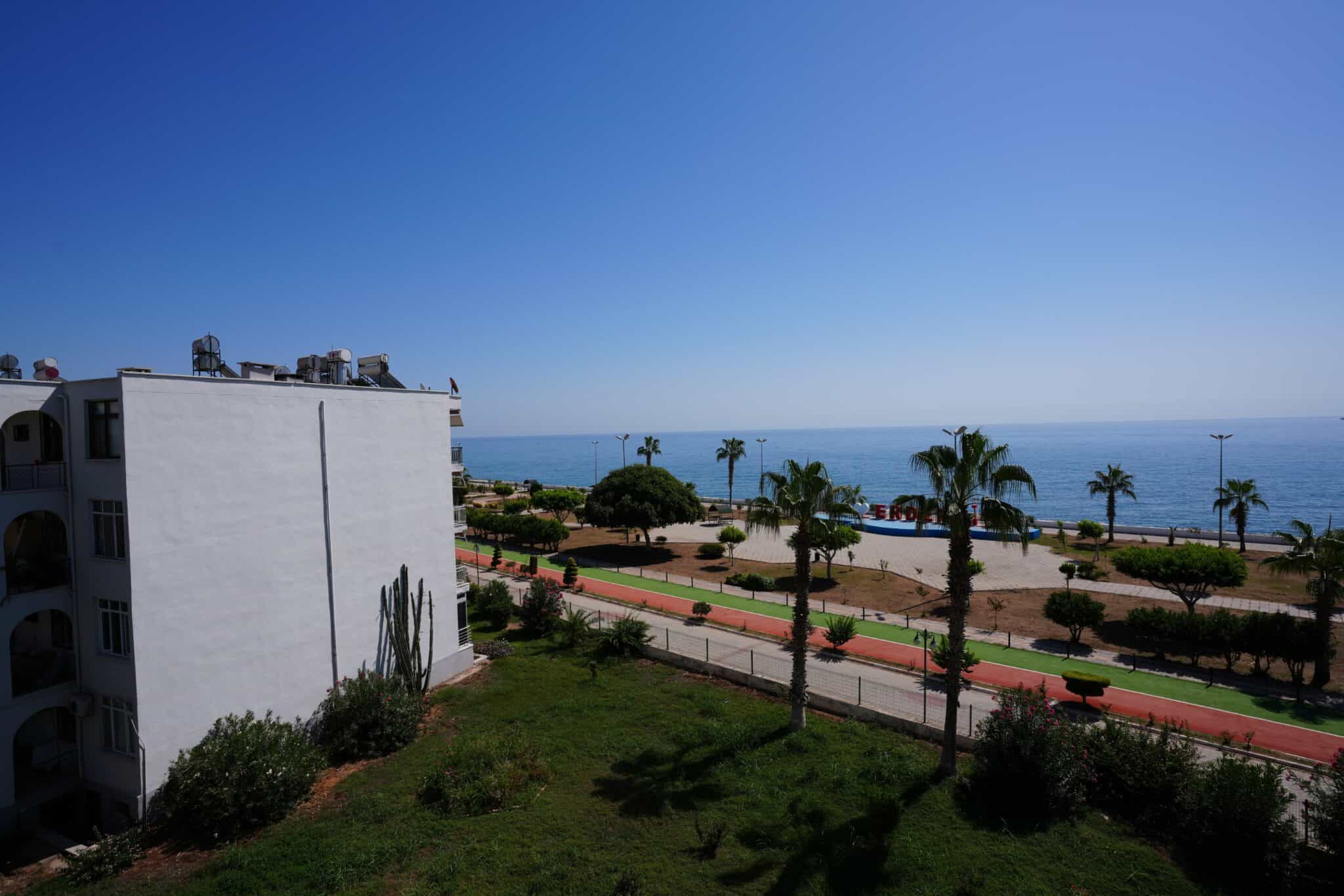 Mersin Erdemli Ön Blok Erciyes Sitesi Denize Sıfır Satılık Daire
