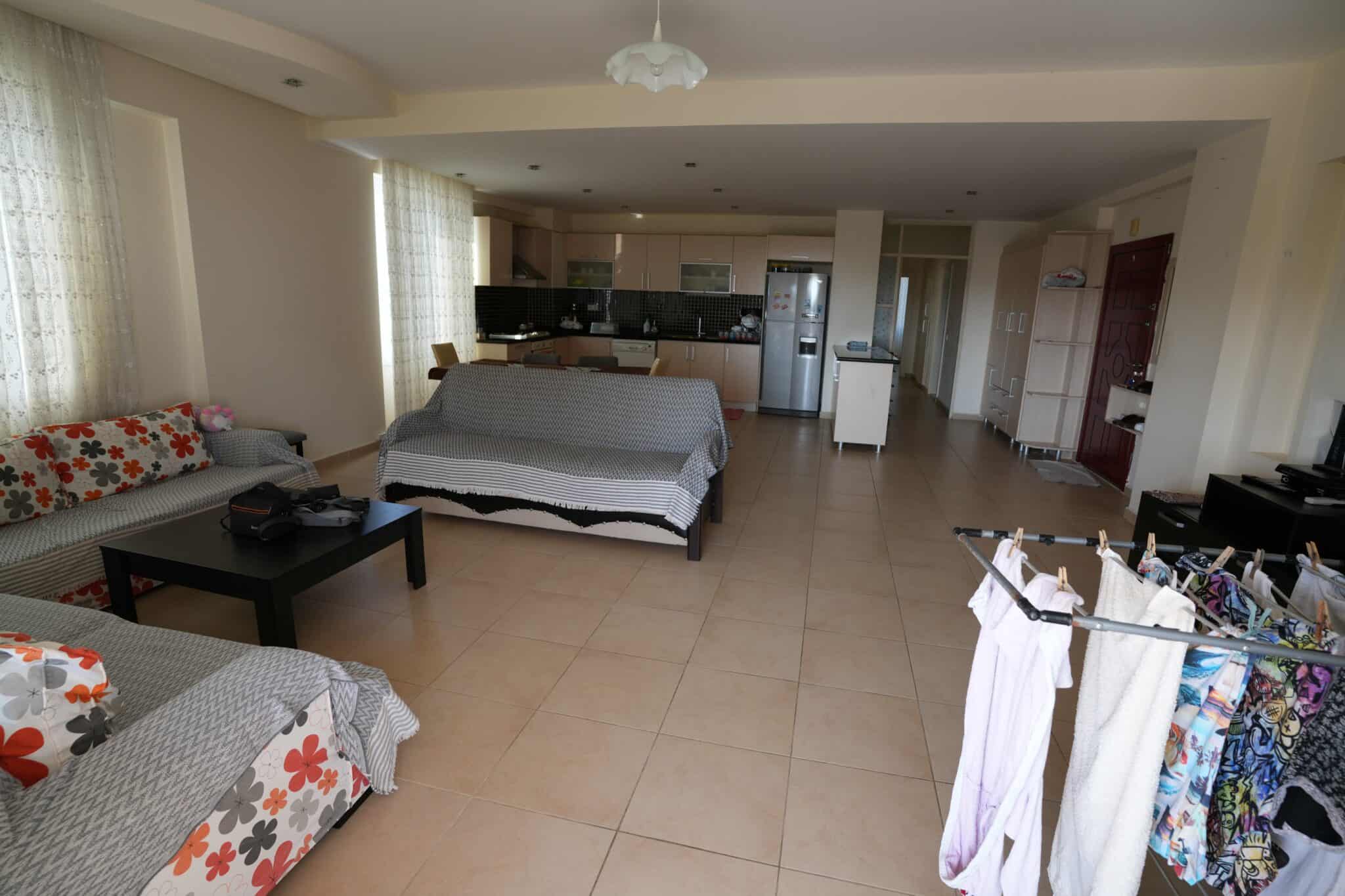 Mersin Kargıpınarı Queenaba Sitesi 3+1 220 m2 Satılık Köşe Daire