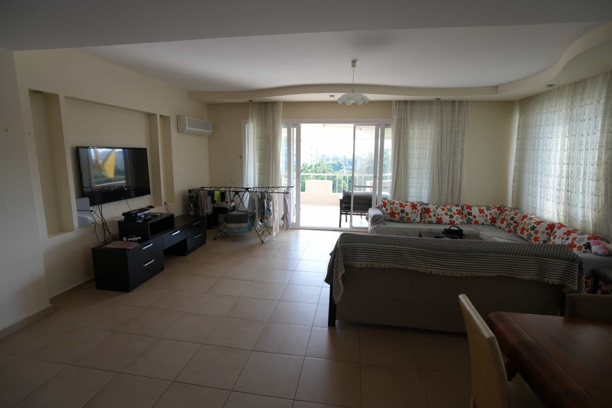 Mersin Kargıpınarı Queenaba Sitesi 3+1 220 m2 Satılık Köşe Daire