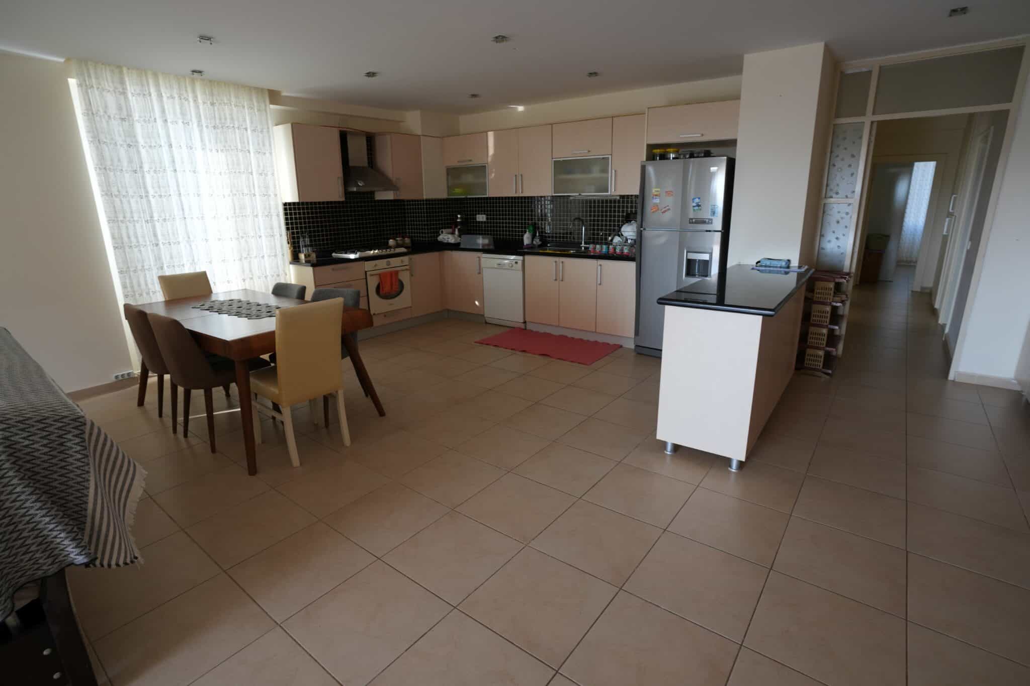 Mersin Kargıpınarı Queenaba Sitesi 3+1 220 m2 Satılık Köşe Daire