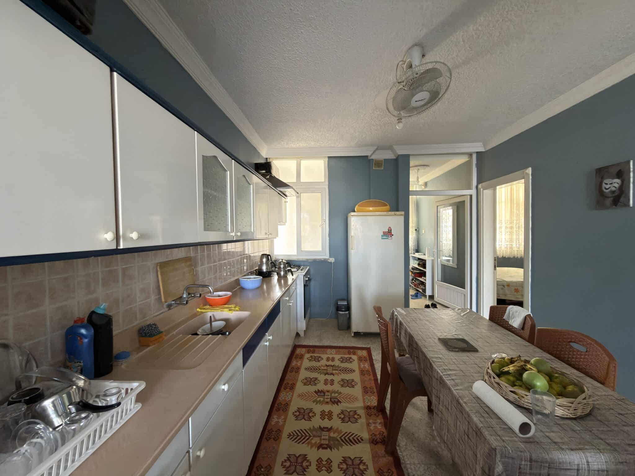 Appartement met 2 slaapkamers te koop in het Erciyes-complex, direct aan de kust in Mersin, Erdemli