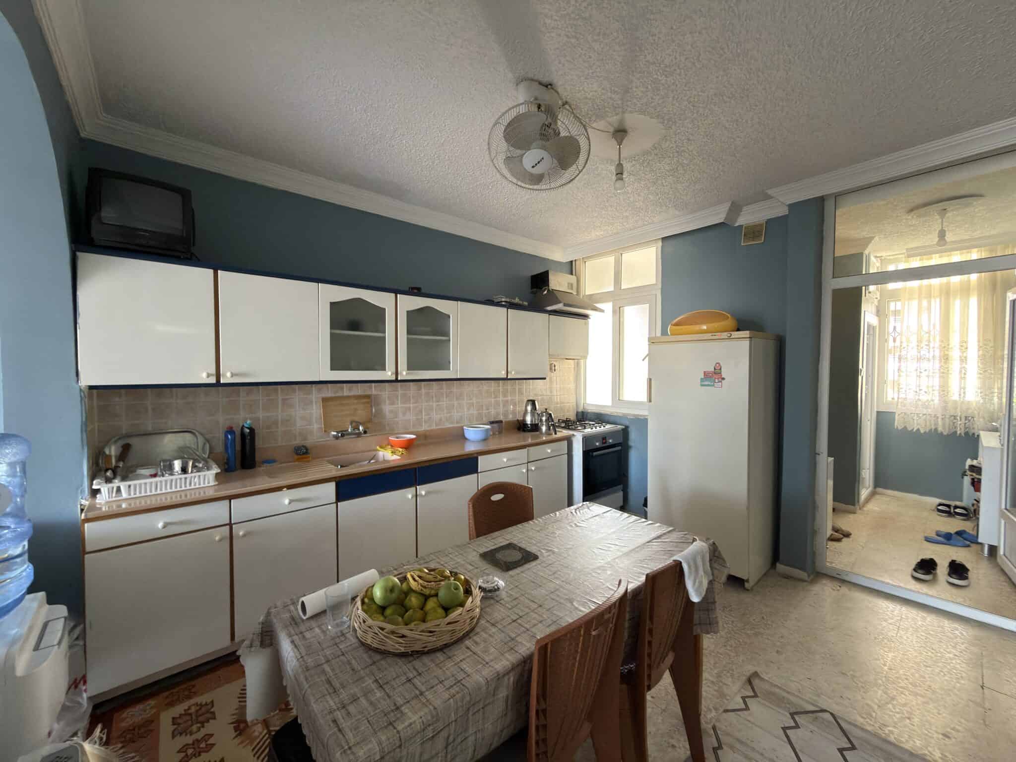 Appartement met 2 slaapkamers te koop in het Erciyes-complex, direct aan de kust in Mersin, Erdemli