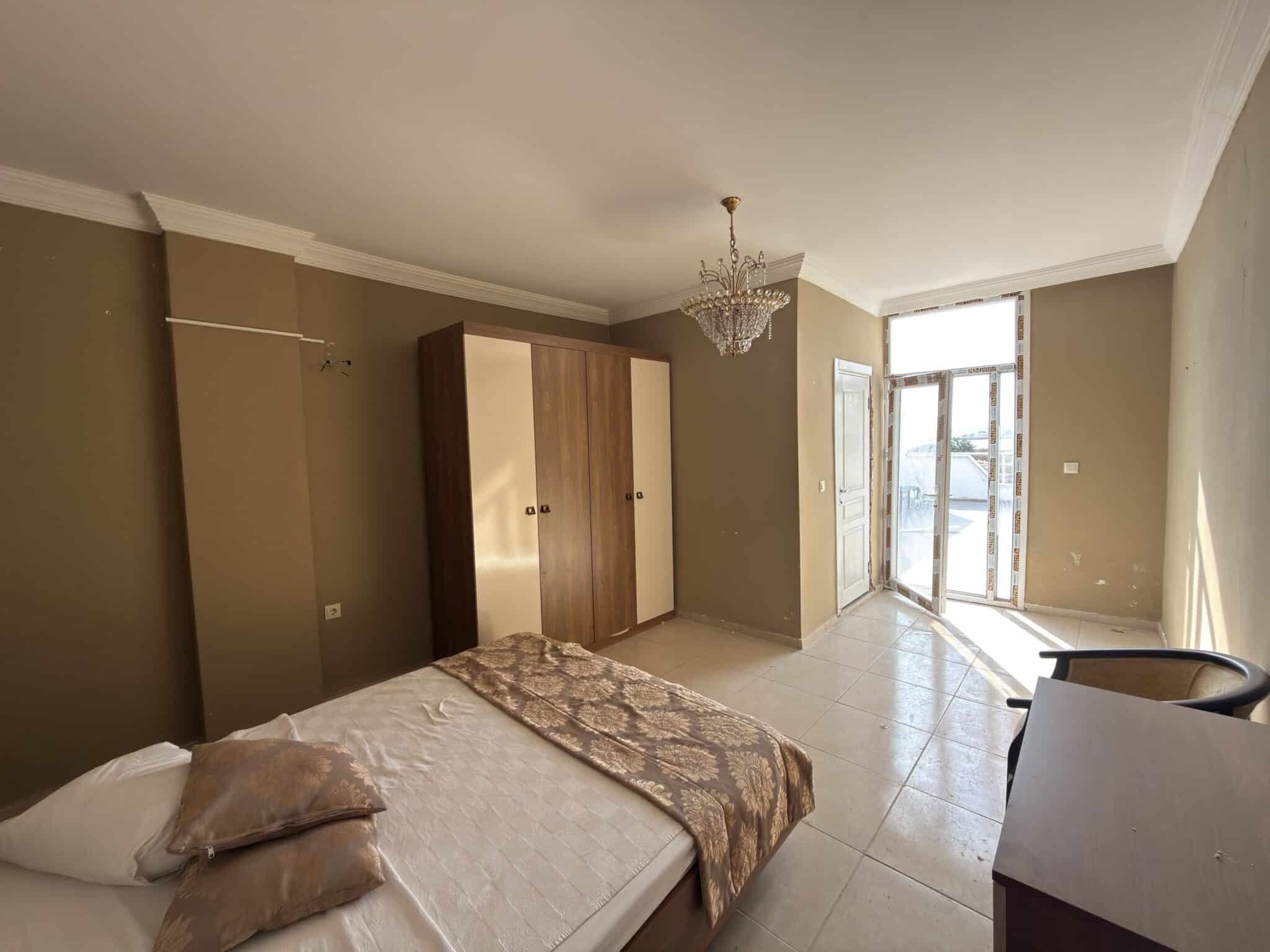 Villa met 4 slaapkamers te koop in het Kızkalesi Beachfront Castle Complex, Erdemli, Mersin
