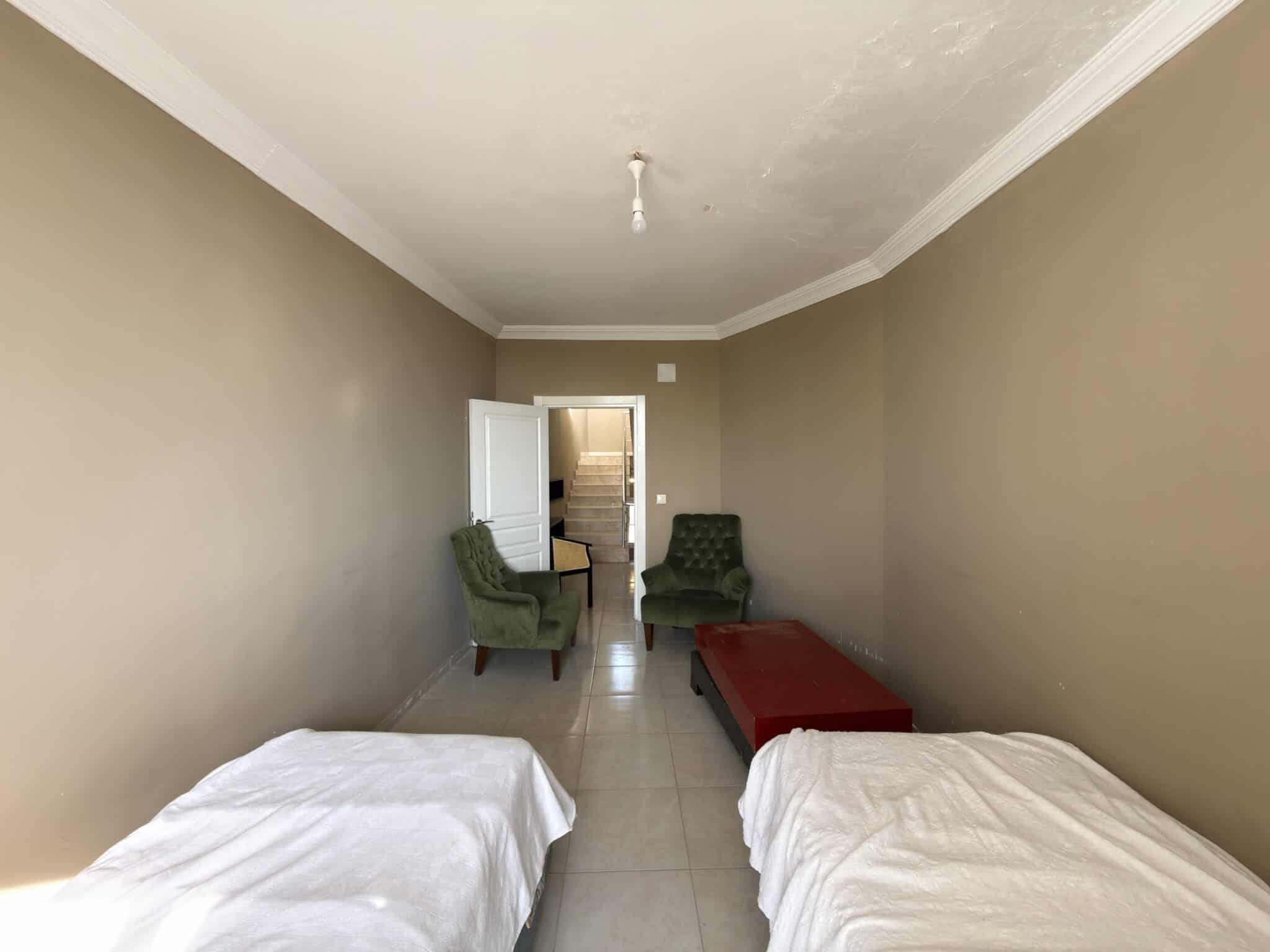 Villa met 4 slaapkamers te koop in het Kızkalesi Beachfront Castle Complex, Erdemli, Mersin