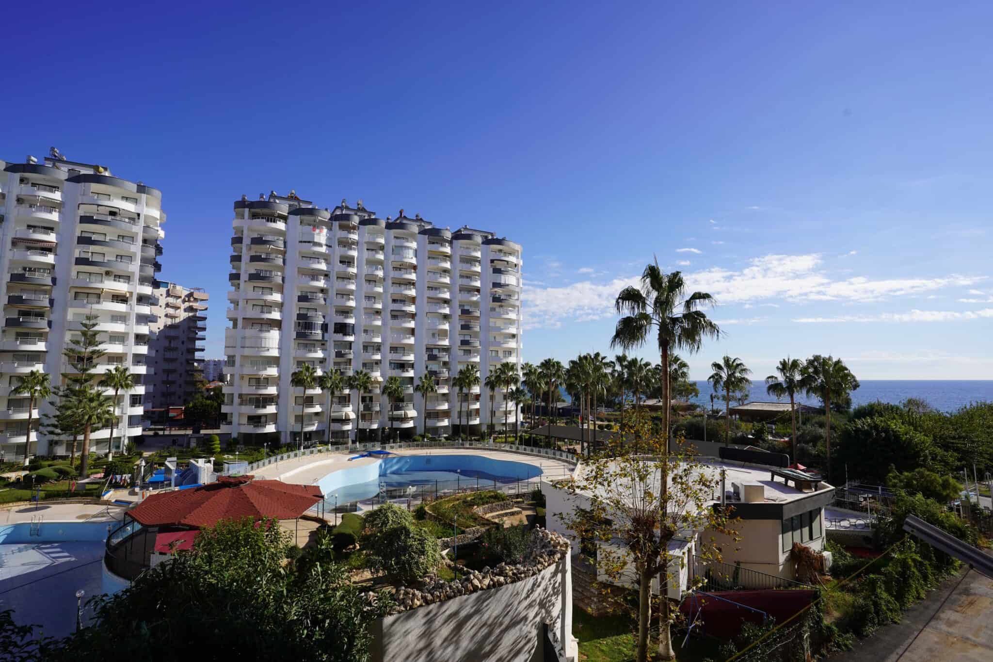 Mersin Tömük Tropik Tatil Sitesi Eşyalı Satılık 2+1 Daire