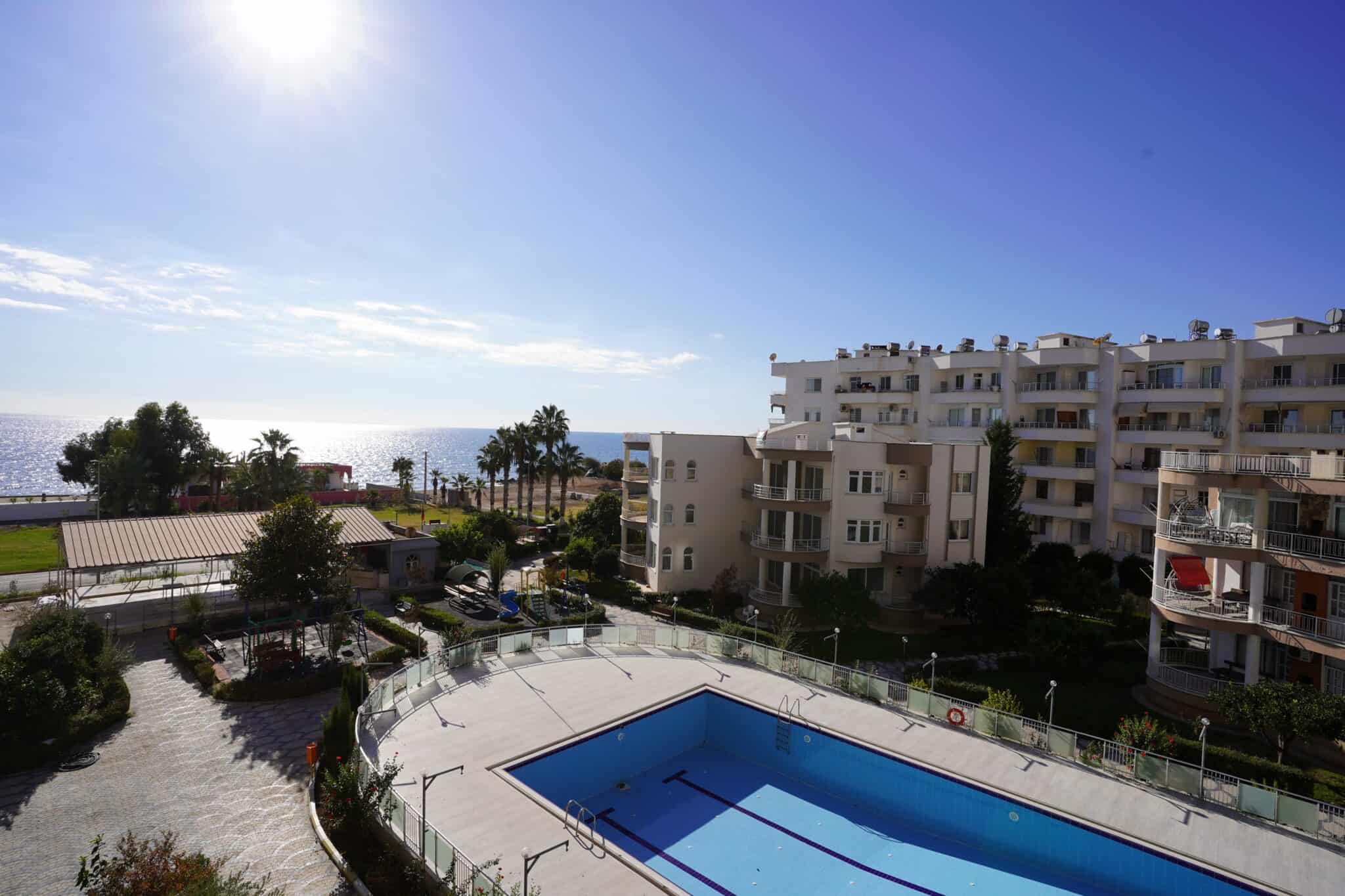 Mersin Tömük Tropik Tatil Sitesi Eşyalı Satılık 2+1 Daire