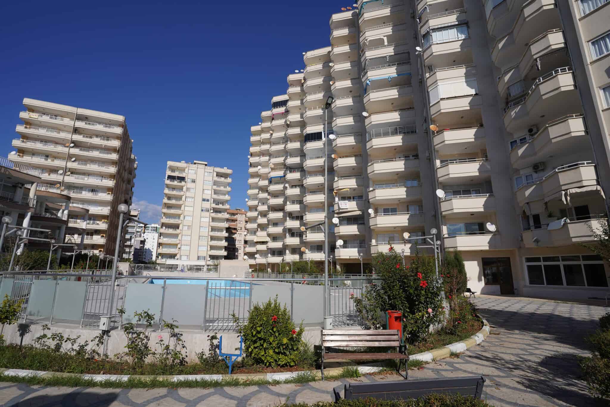 Mersin Tömük Tropik Tatil Sitesi Eşyalı Satılık 2+1 Daire