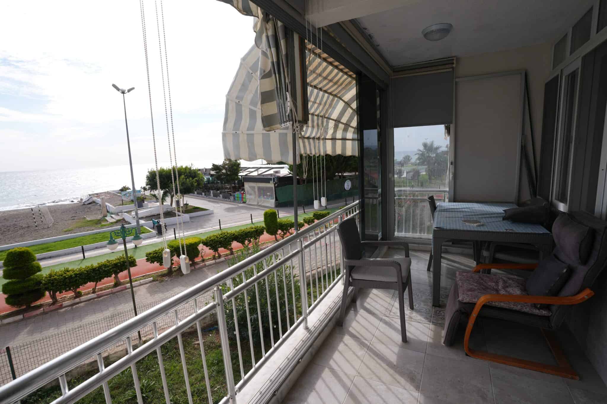 Erdemli Denize Sıfır Erciyes Sitesi Doğalgazlı Satılık 2+1 Ön Blok Daire