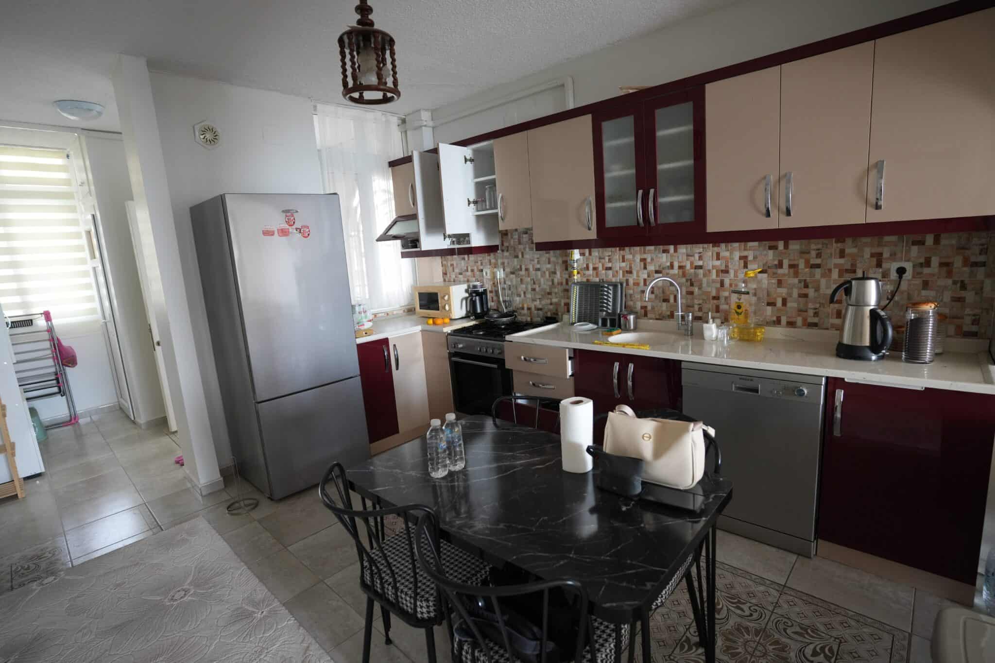 Erdemli Denize Sıfır Erciyes Sitesi Doğalgazlı Satılık 2+1 Ön Blok Daire