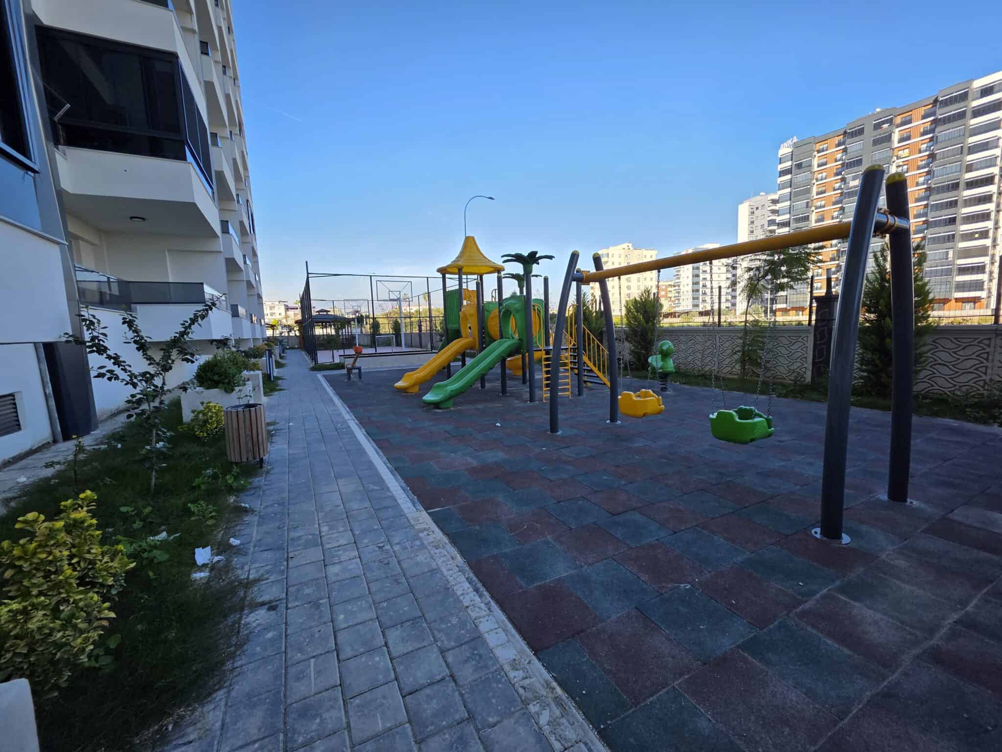 Hoekappartement met 2+1 slaapkamers te koop in Perfect Life 1, Erdemli, Mersin