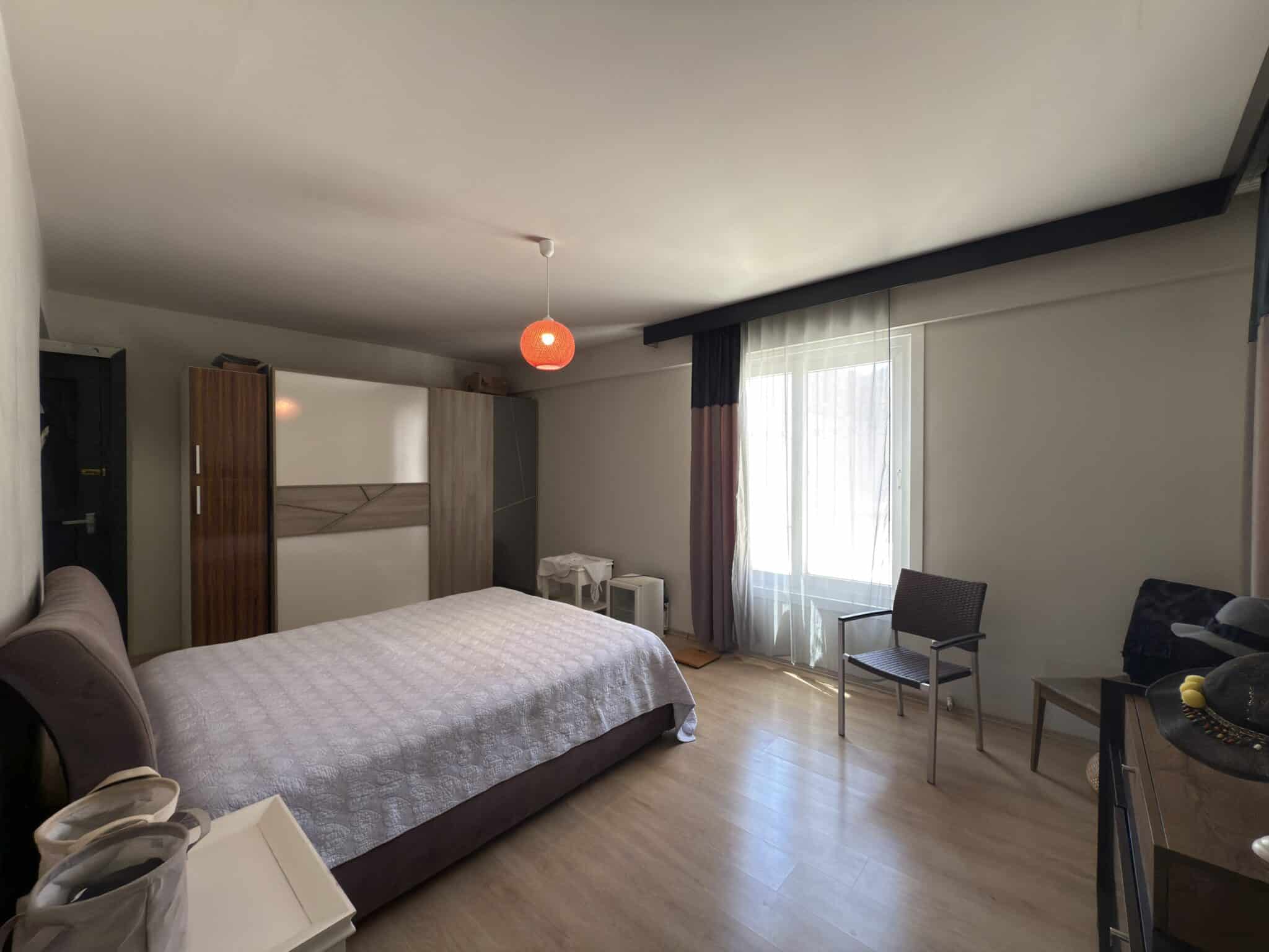 Mersin Erdemli Alata Oba Plaza Kiralık  4+1 Teras Katı  Daire