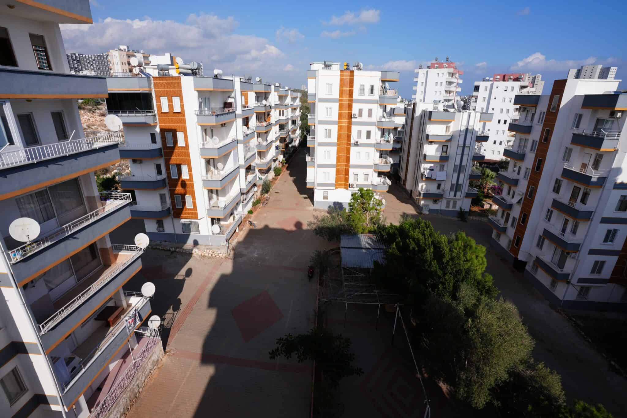 Mersin Erdemli Ayaş Tarsuslular Sitesi Satılık 2+1 Uygun Fiyat Daire
