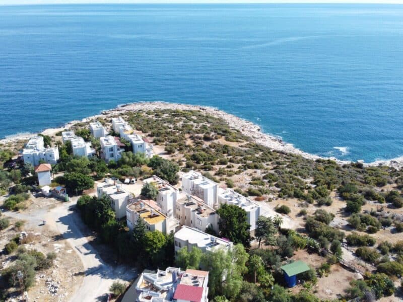 Mersin Silifke Narlıkuyu Denize Sıfır  Nazar Sitesi Satılık 4+1  Lüks Villa