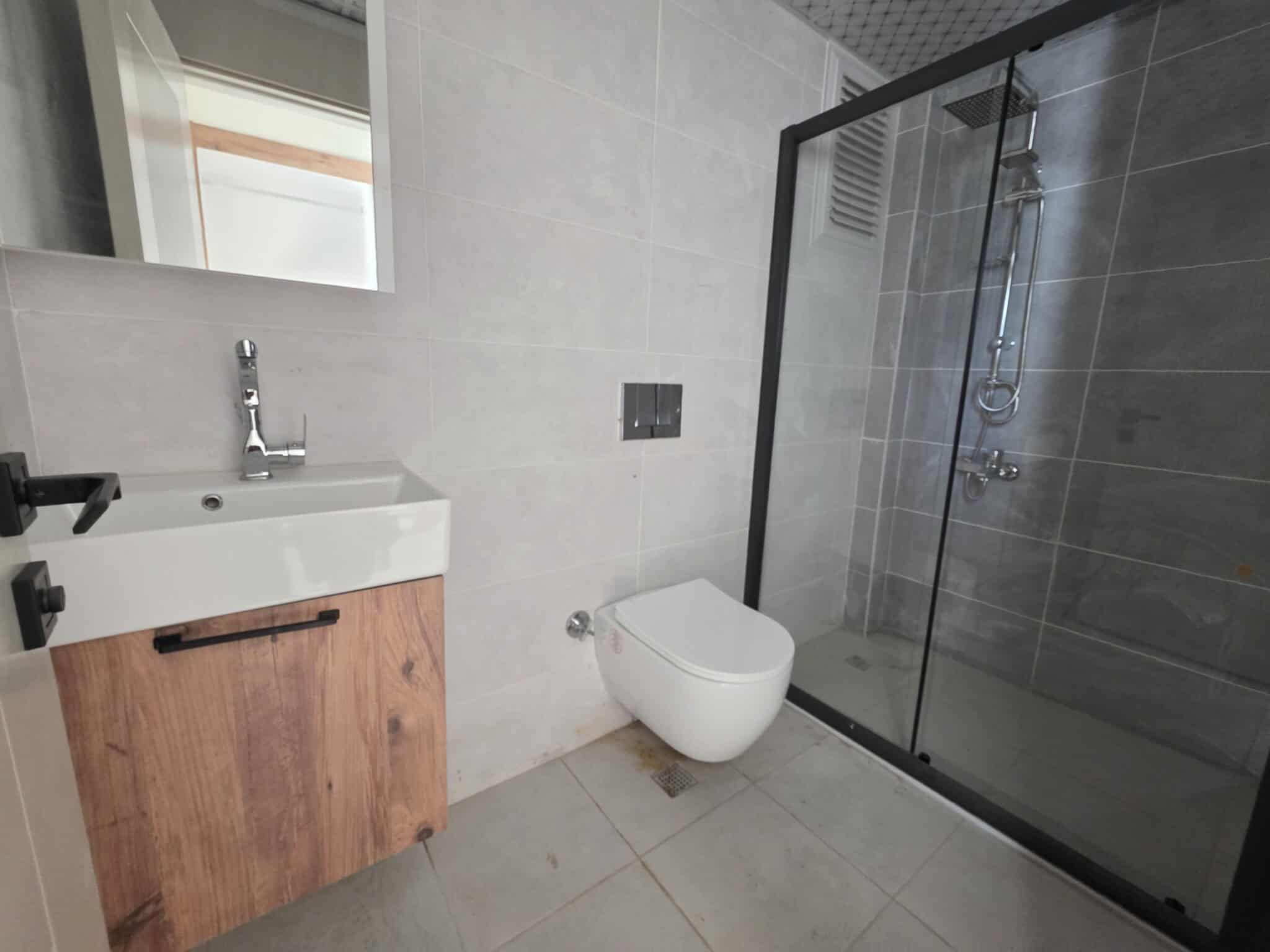 Hoekappartement met 2+1 slaapkamers te koop in Perfect Life 1, Erdemli, Mersin