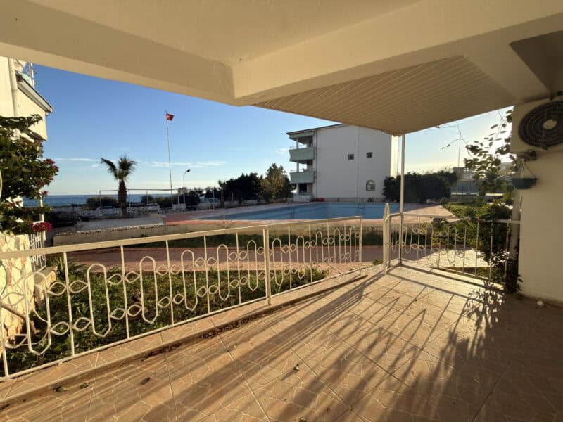 Mersin Erdemli Kocahasanlı Gür Tur Sitesi Eşyalı Satılık 2+1 Bahçe Katı Daire