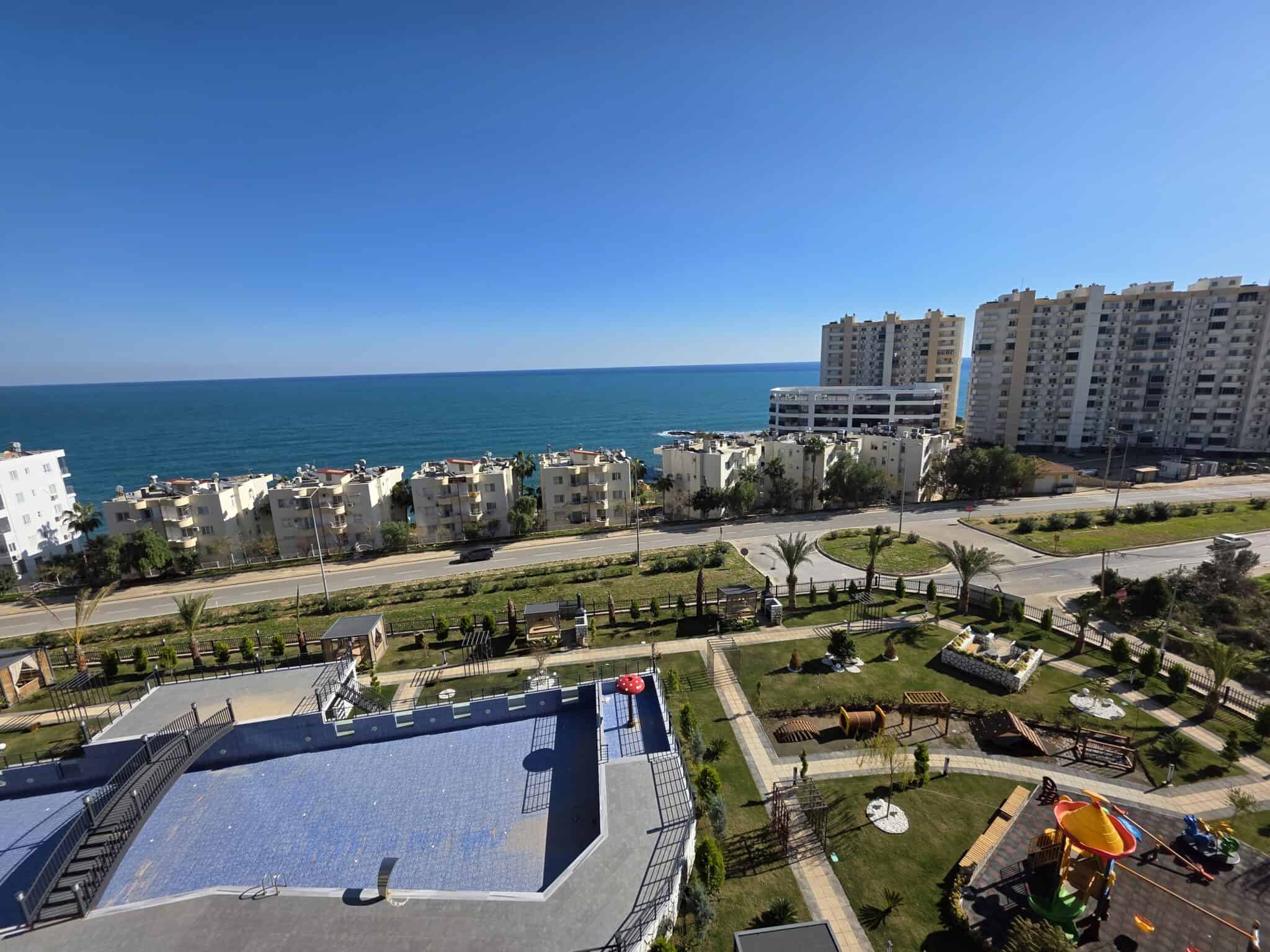 Квартира 1+1 с видом на море в Аяше, Эрдемли, Мерсин