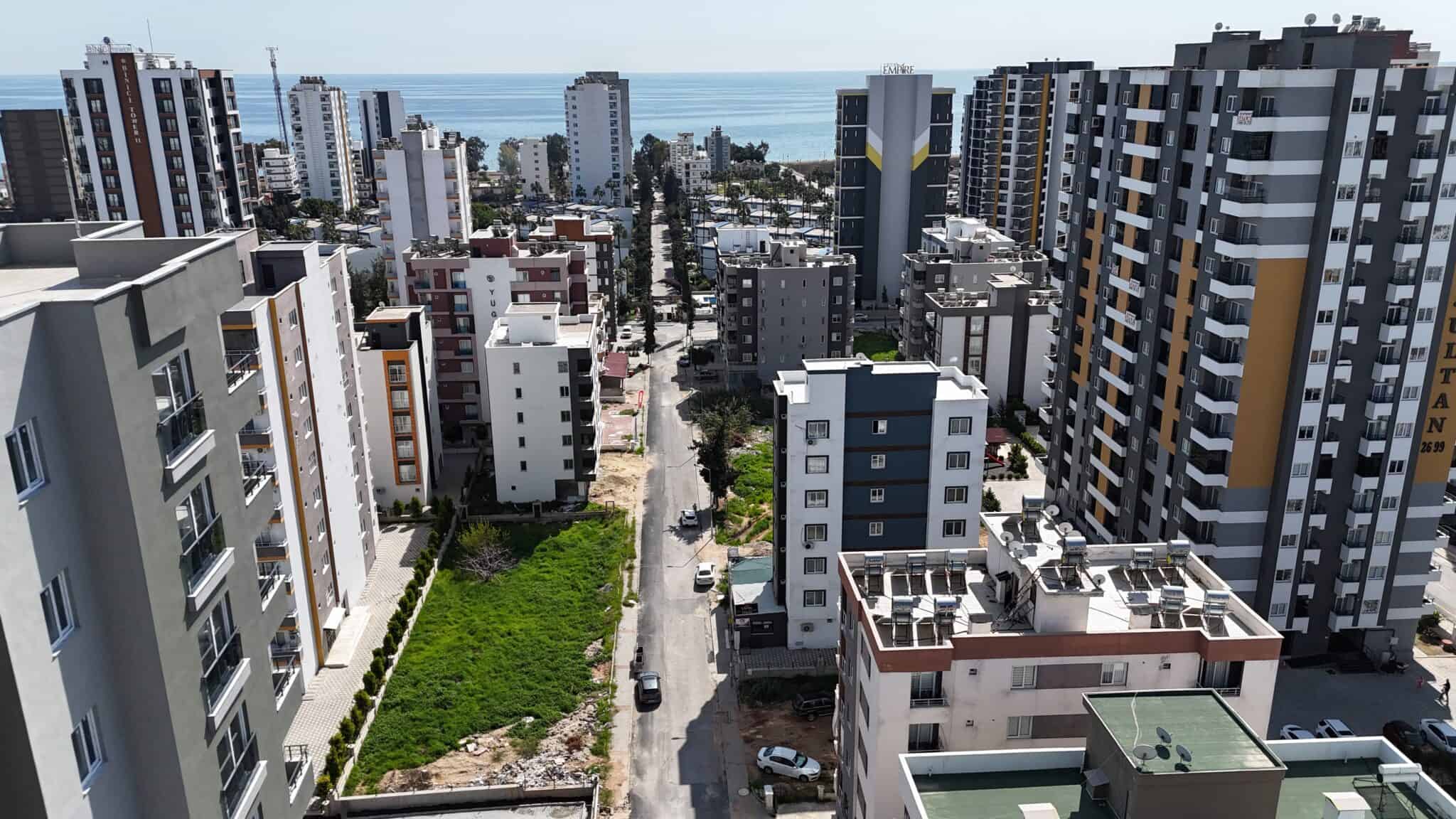 Земельный участок на продажу недалеко от моря в Мезитли-Тедже, Мерсин