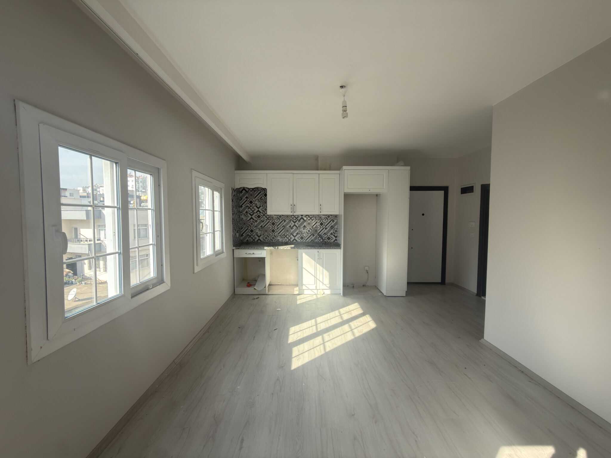 1+1 APPARTEMENT TE KOOP NABIJ ZEE IN DE WIJK ALATA, ERDEMLI, MERSIN