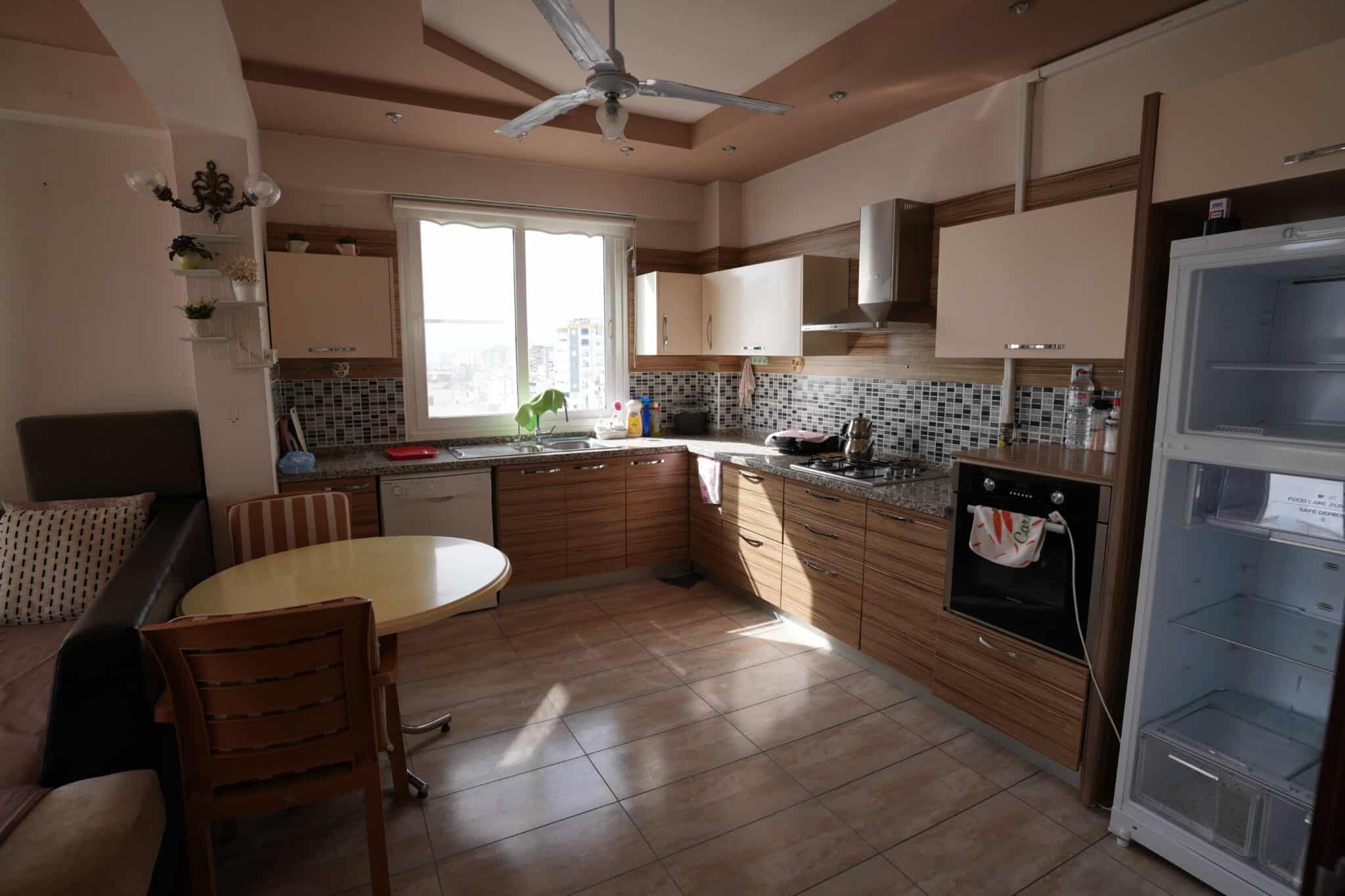 MERSİN ERDEMLİ DENİZE SIFIR ALATAPARK SİTESİ 4+1 SATILIK DAİRE