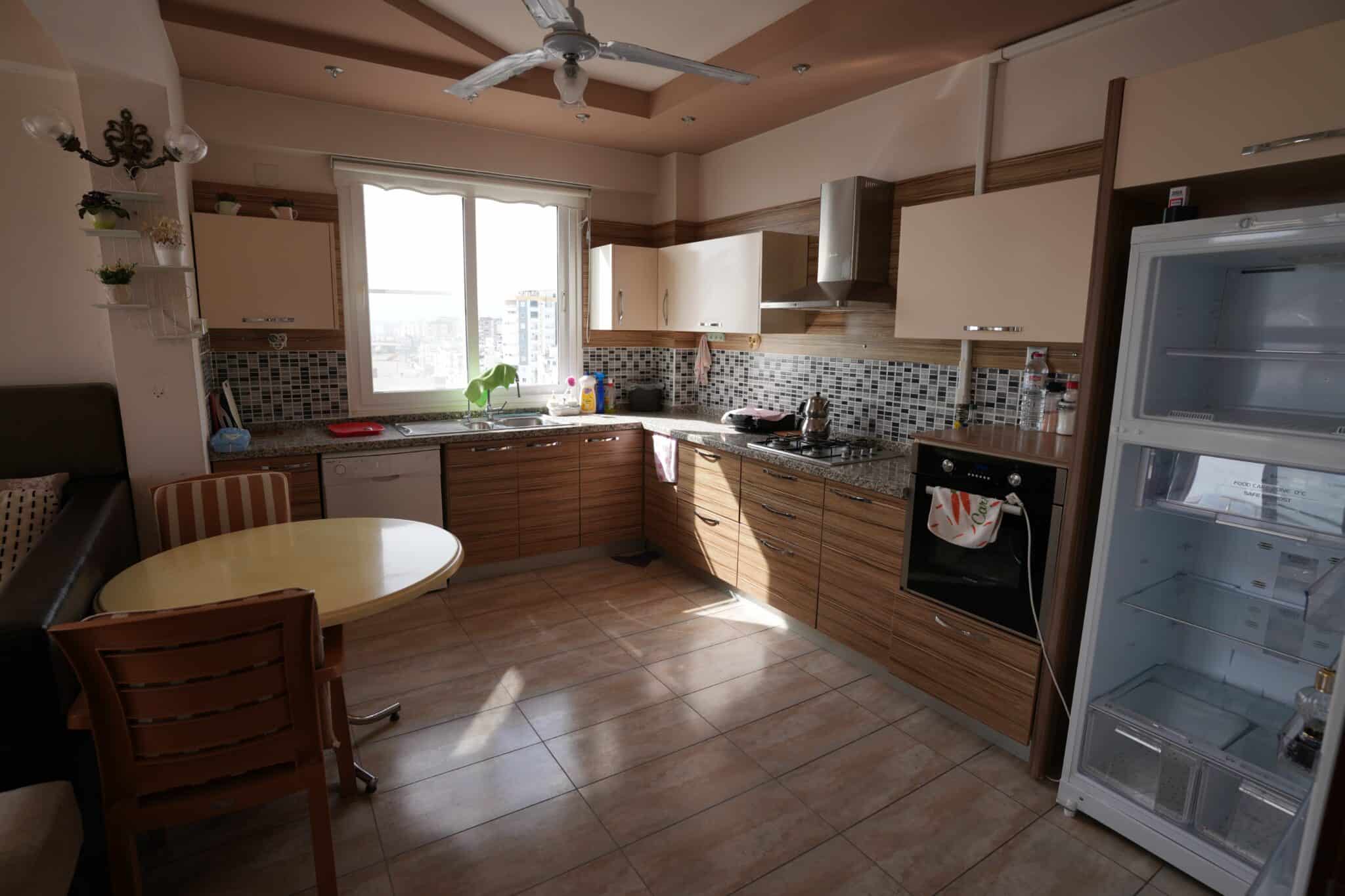 MERSİN ERDEMLİ DENİZE SIFIR ALATAPARK SİTESİ 4+1 SATILIK DAİRE