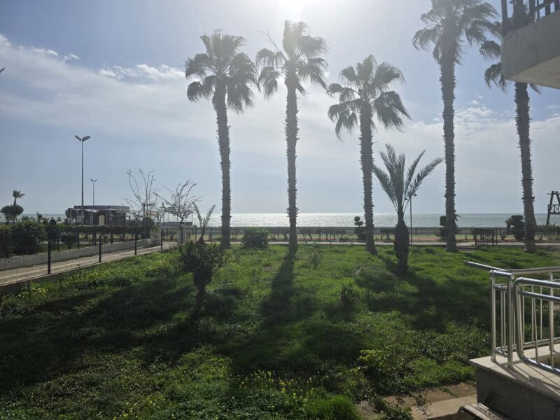 Mersin Erdemli Erciyes Sitesi Satılık Ön Blok Denize Sıfır Bahçe Katı Köşe Daire